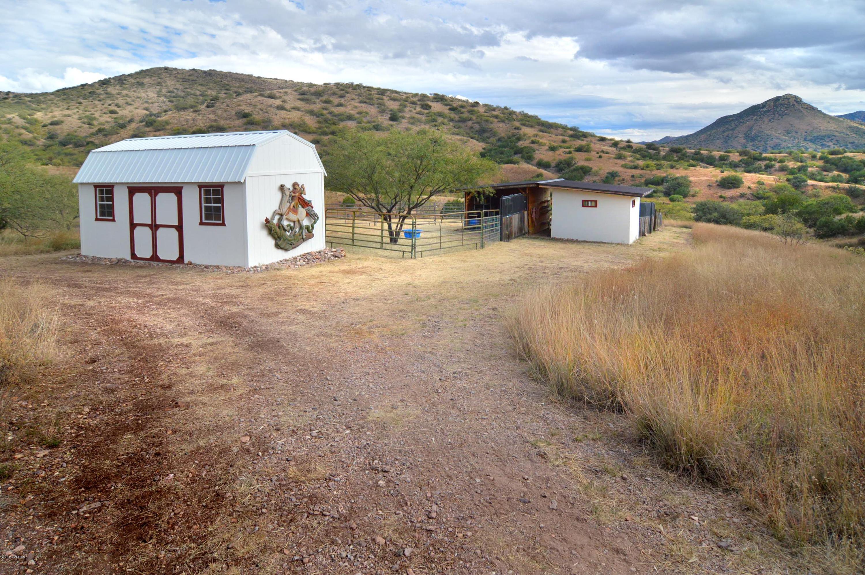 Rail X Ranch Est - Residential
