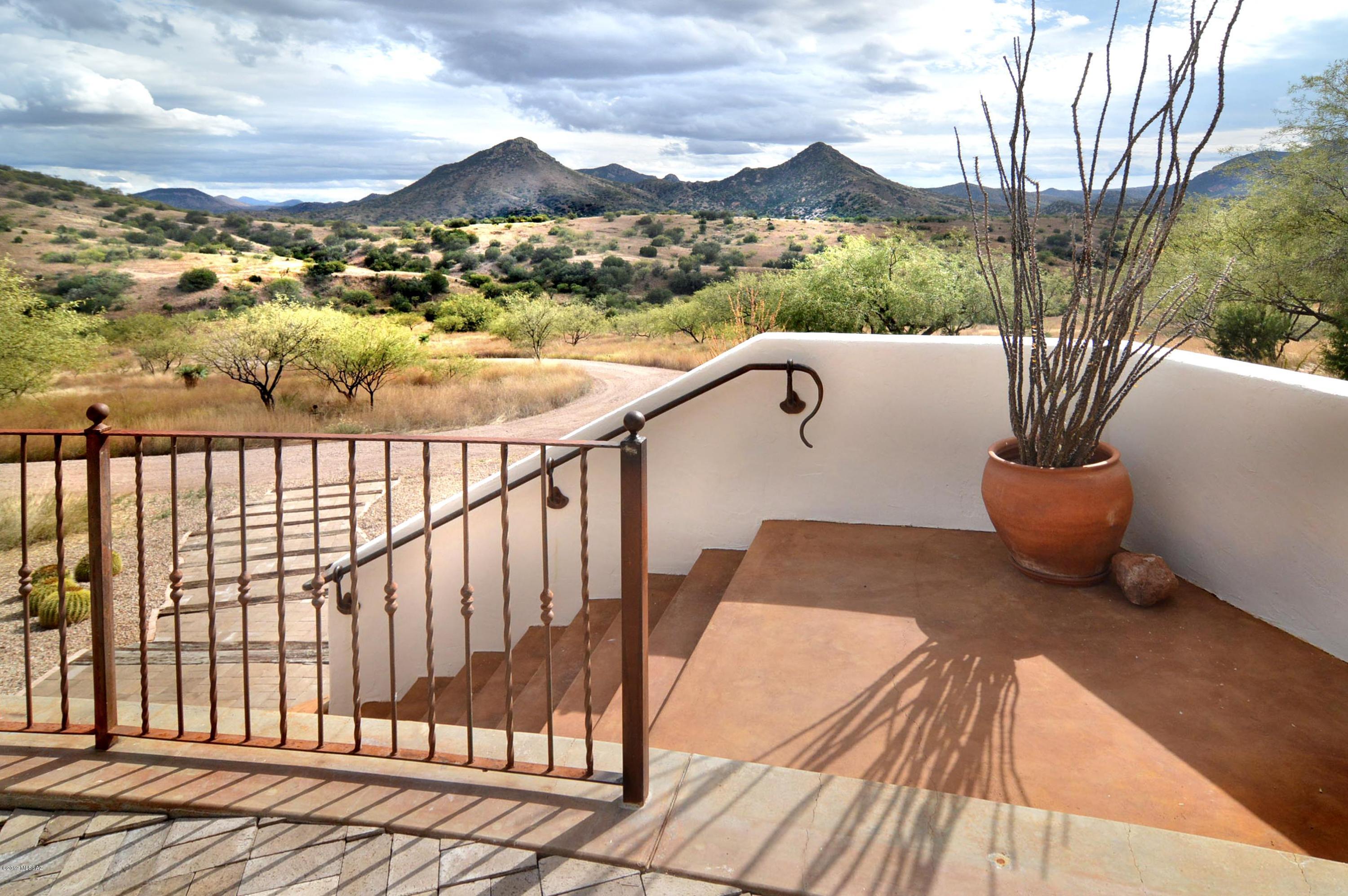 Rail X Ranch Est - Residential