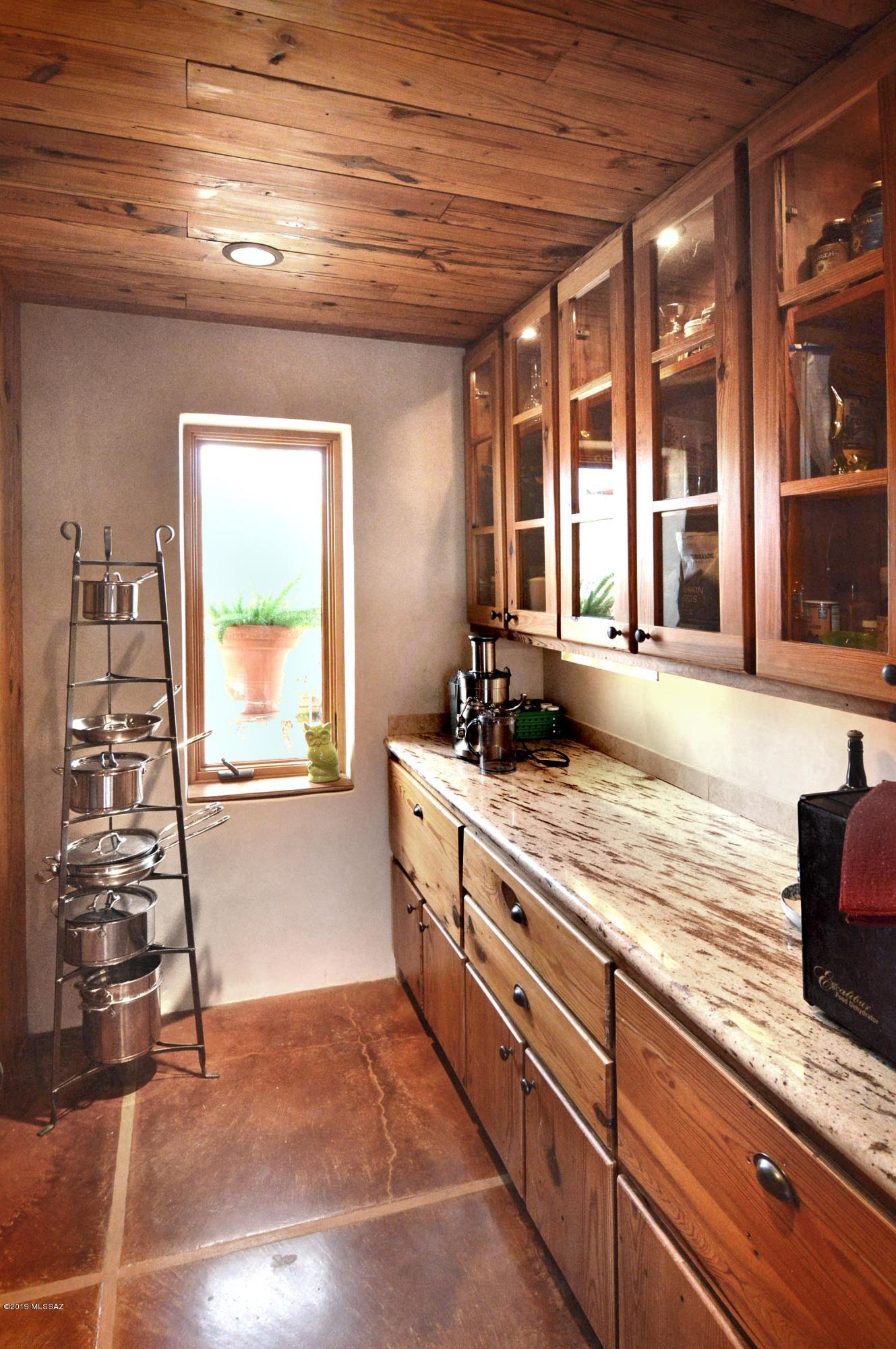 Rail X Ranch Est - Residential