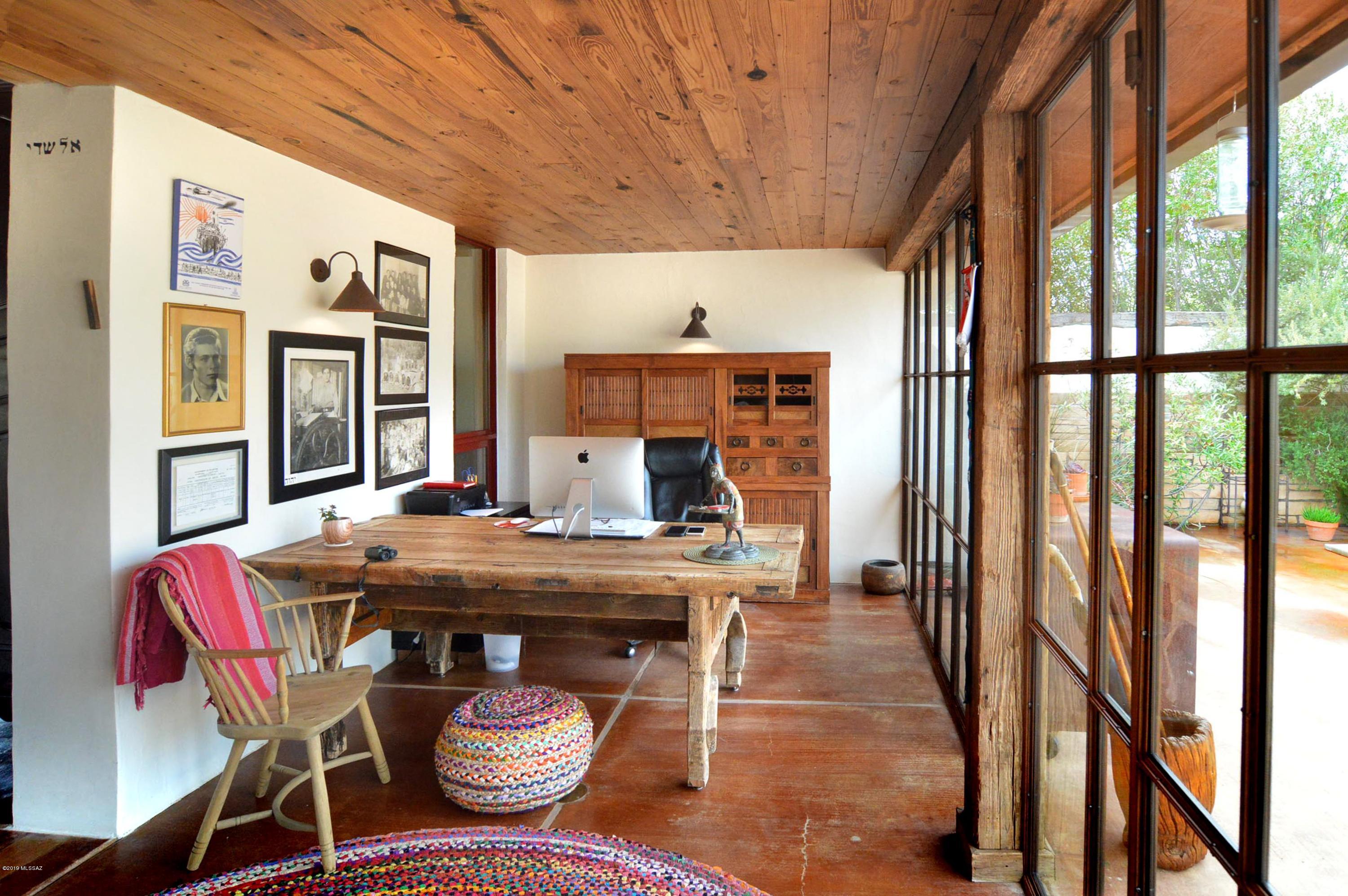 Rail X Ranch Est - Residential