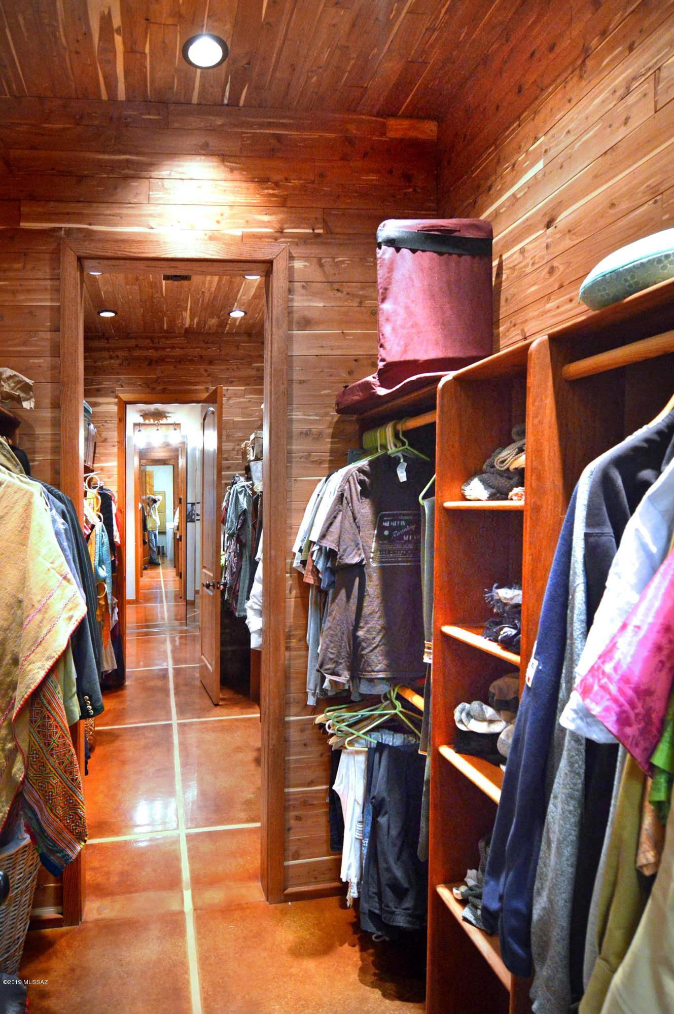 Rail X Ranch Est - Residential