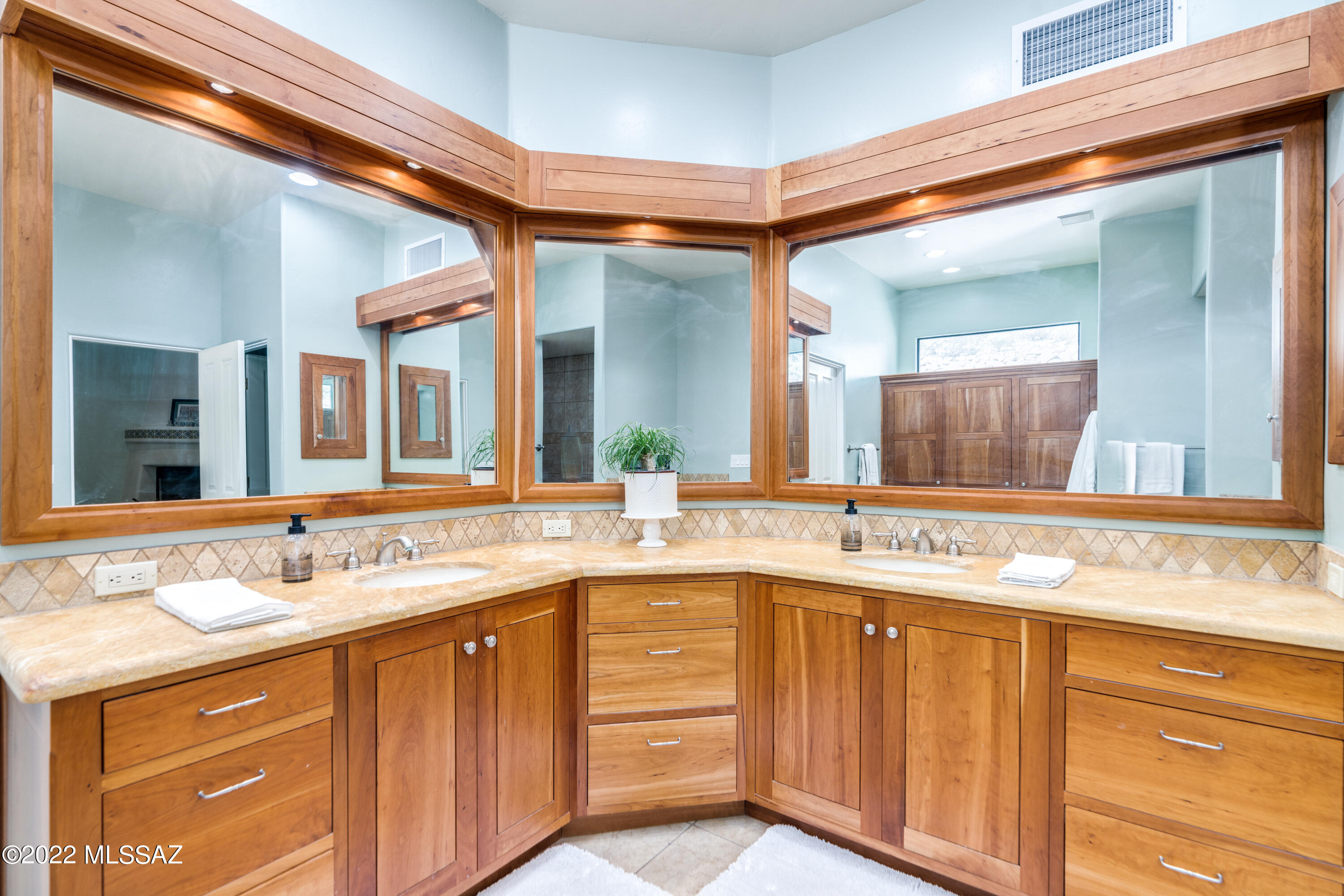 Catalina Foothills Estates NO. 3 - Residential