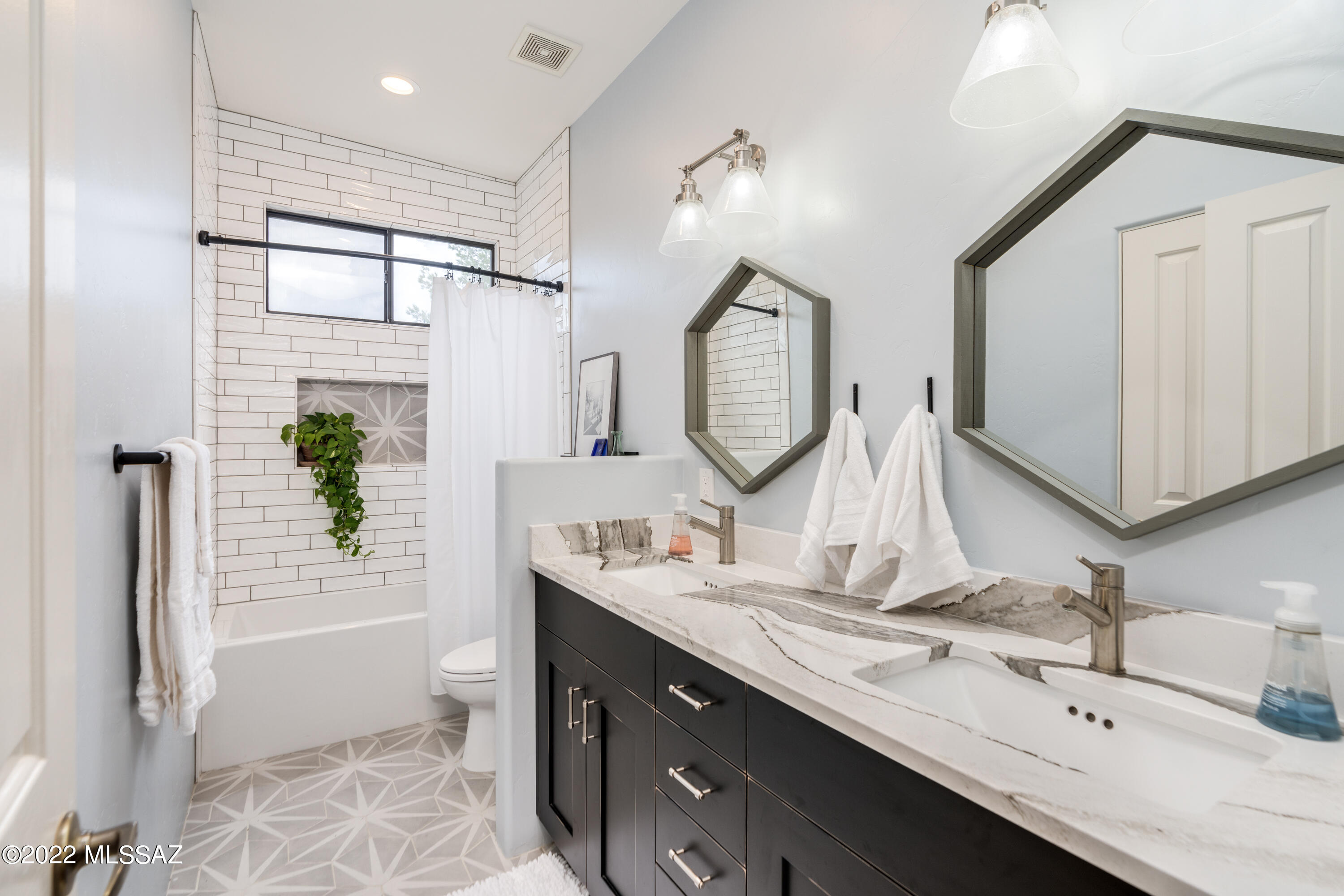 Catalina Foothills Estates NO. 3 - Residential