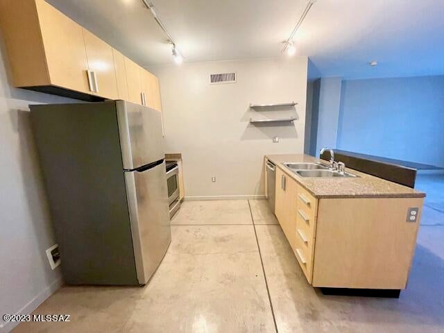 Ice House Lofts Units 1-51 - Residential Lease