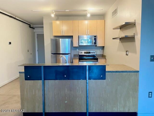 Ice House Lofts Units 1-51 - Residential Lease
