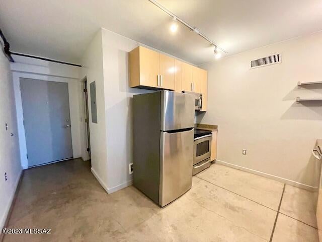 Ice House Lofts Units 1-51 - Residential Lease