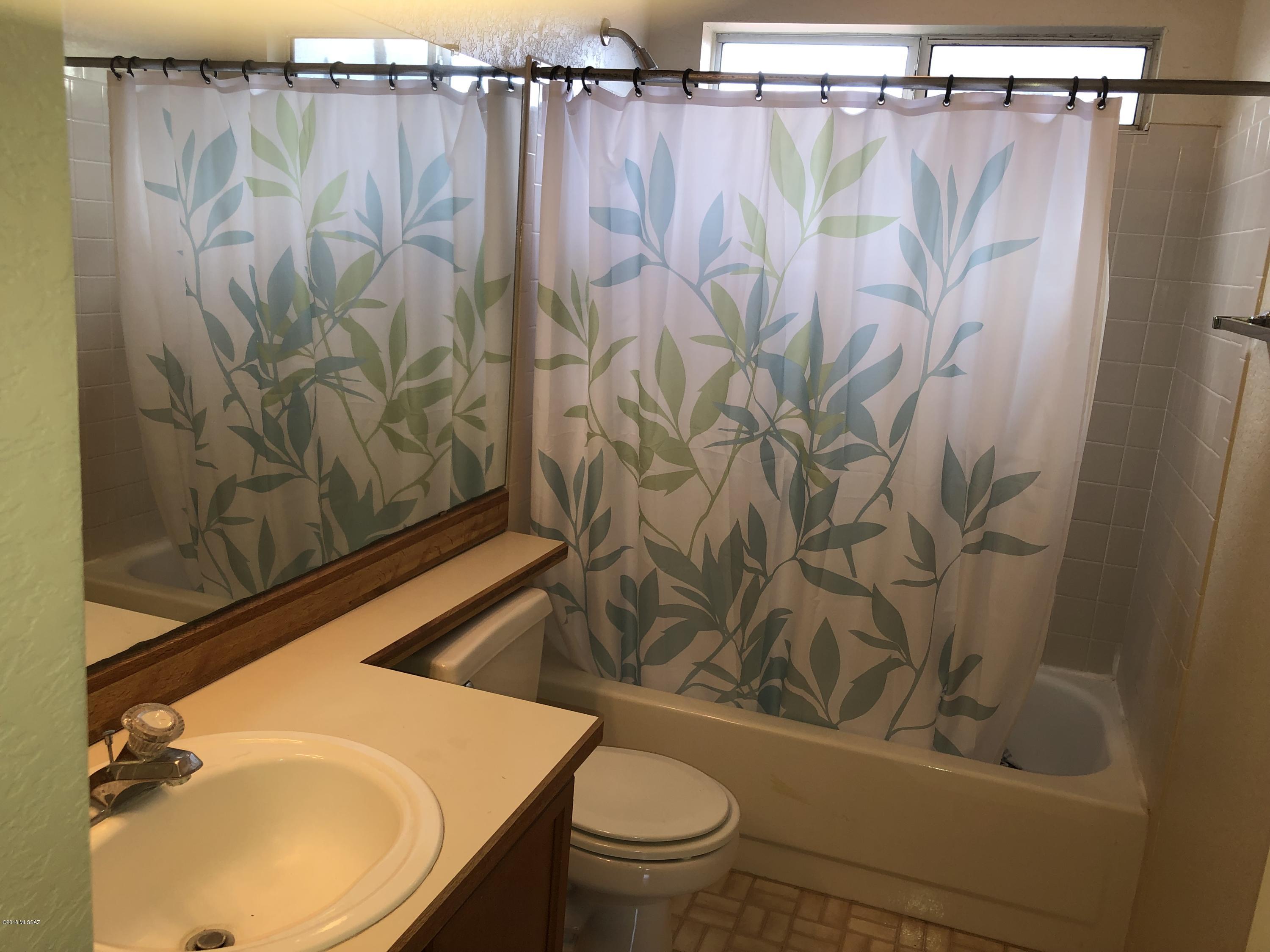 Country Highlands (1-180) - Residential