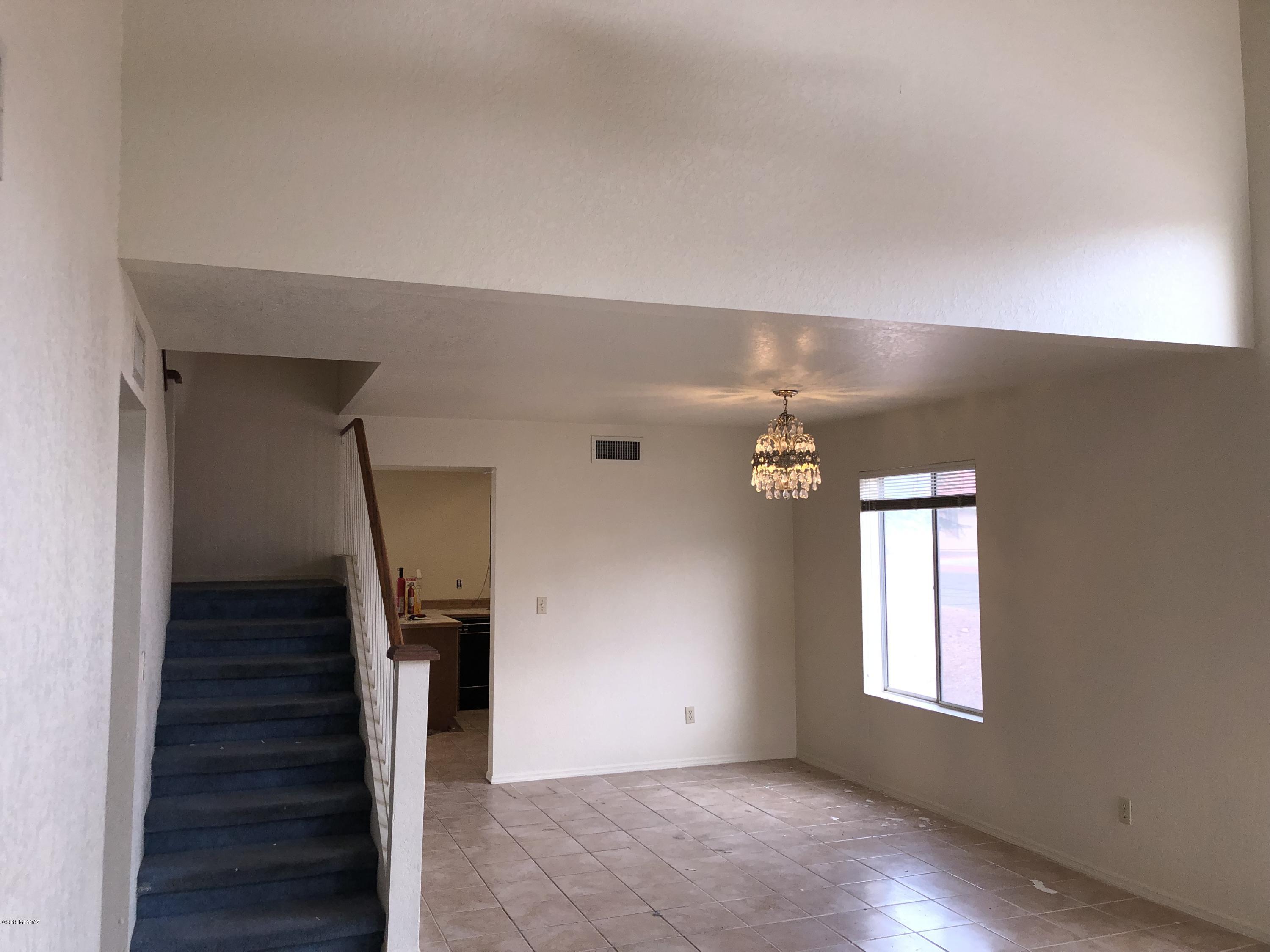 Country Highlands (1-180) - Residential