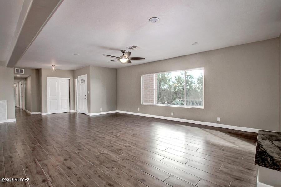 Santa Catalina Estates - Residential Lease