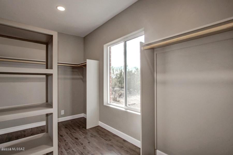 Santa Catalina Estates - Residential Lease