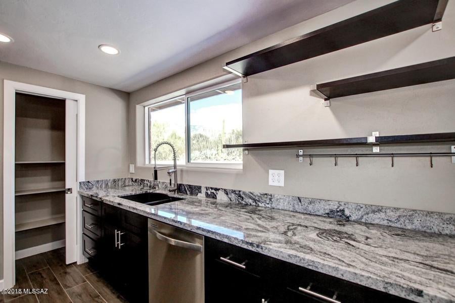 Santa Catalina Estates - Residential Lease