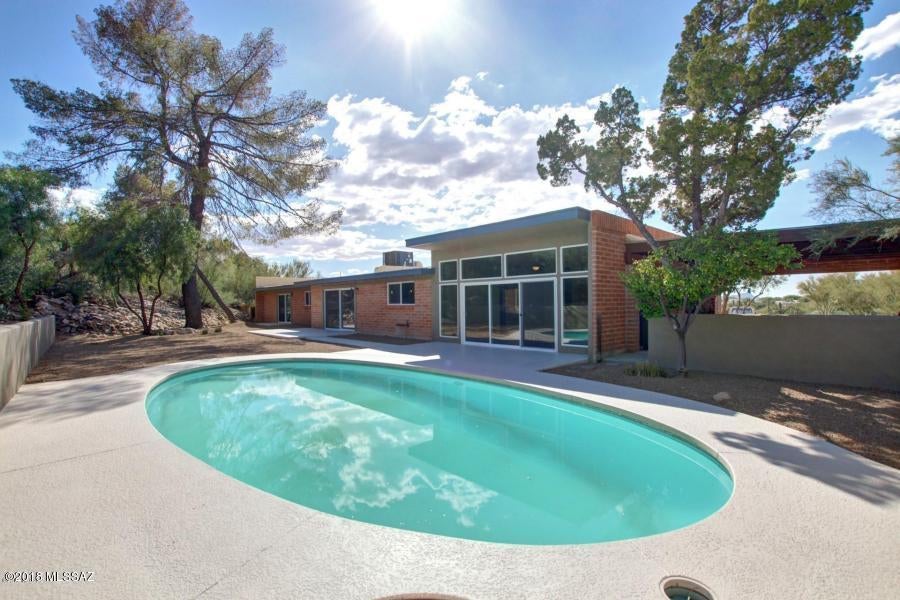 Santa Catalina Estates - Residential Lease