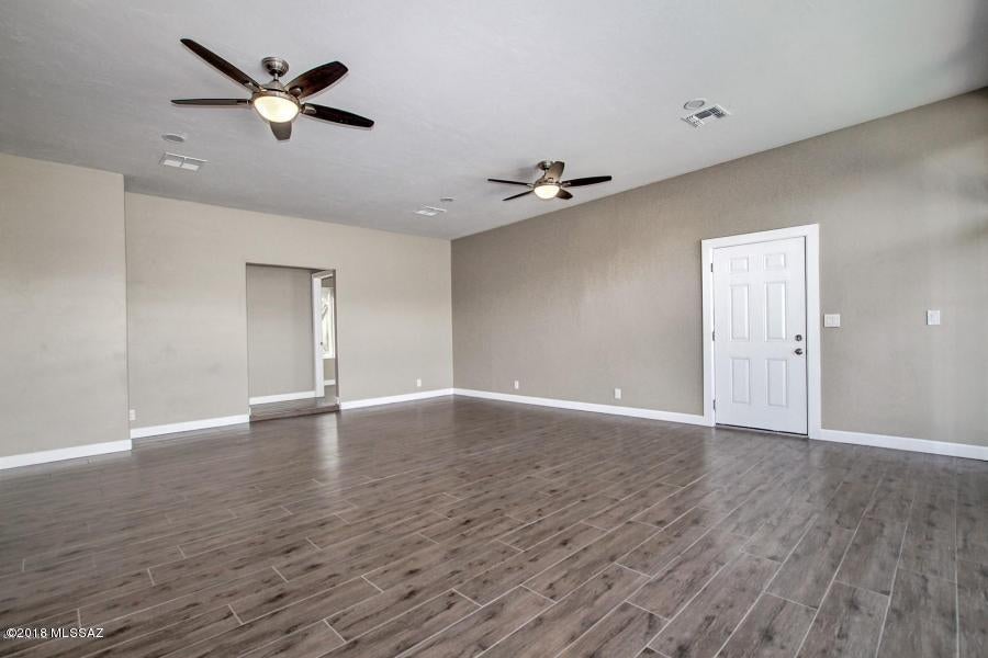 Santa Catalina Estates - Residential Lease