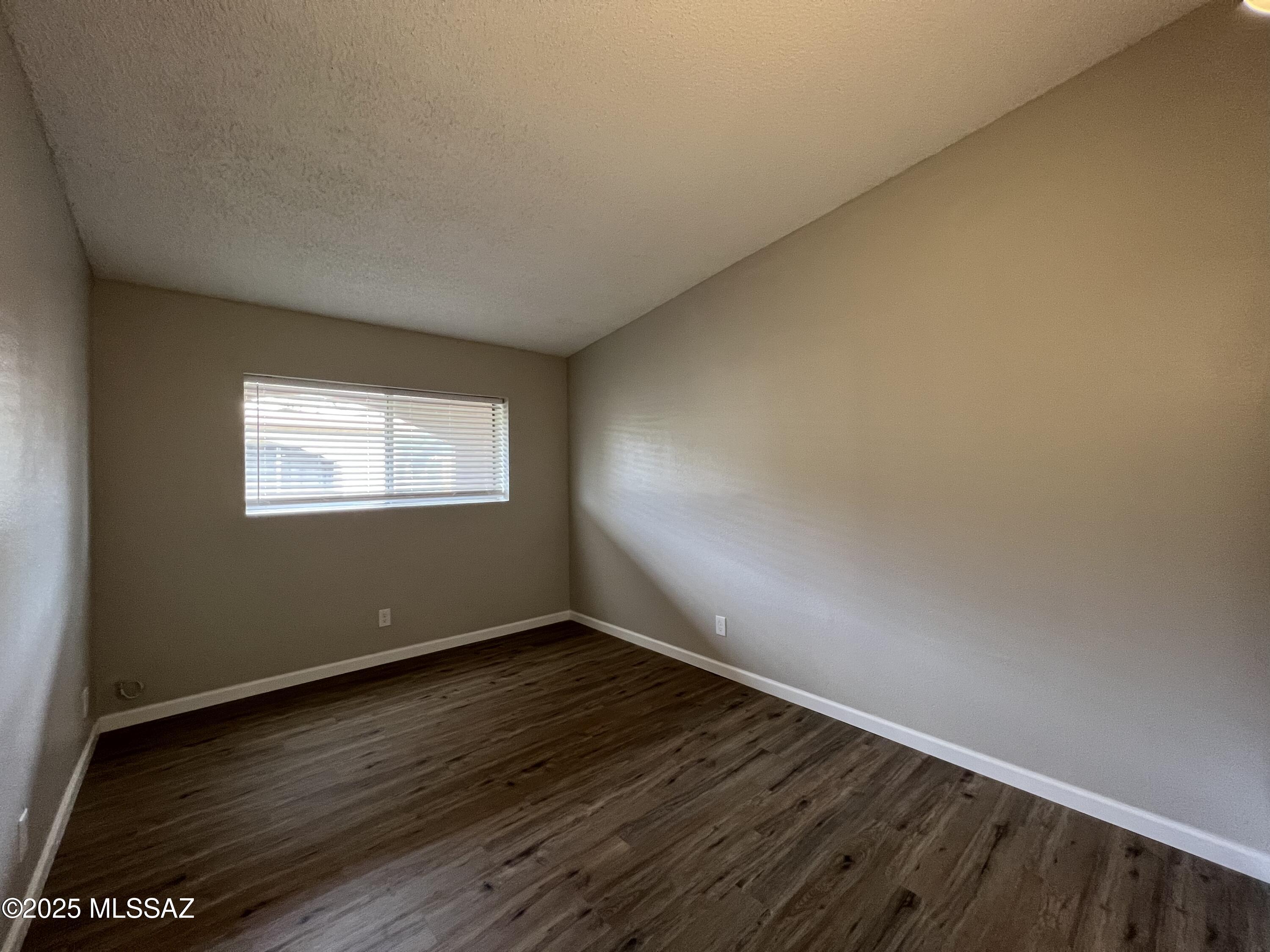 Unsubdivided - Residential Lease