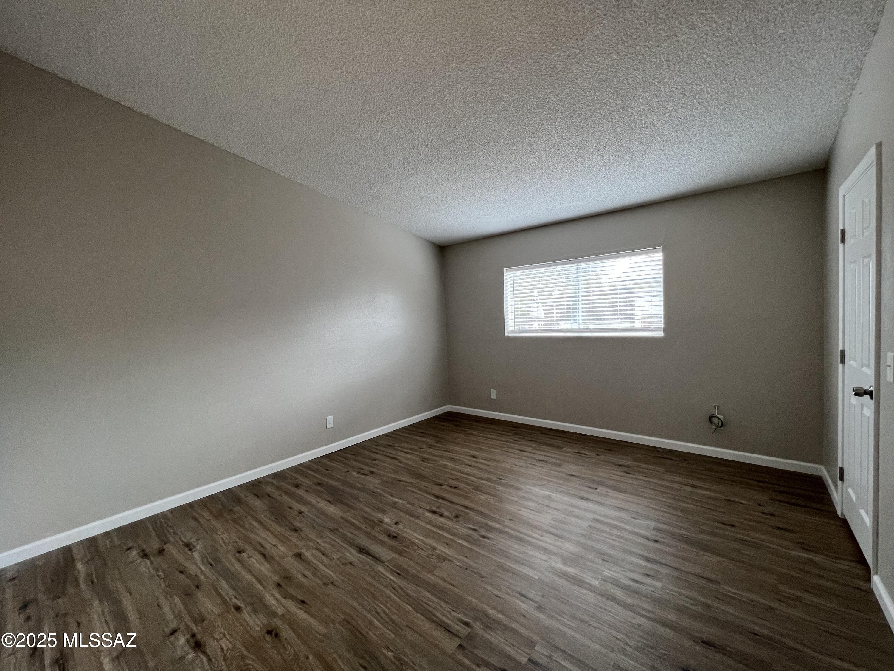 Unsubdivided - Residential Lease