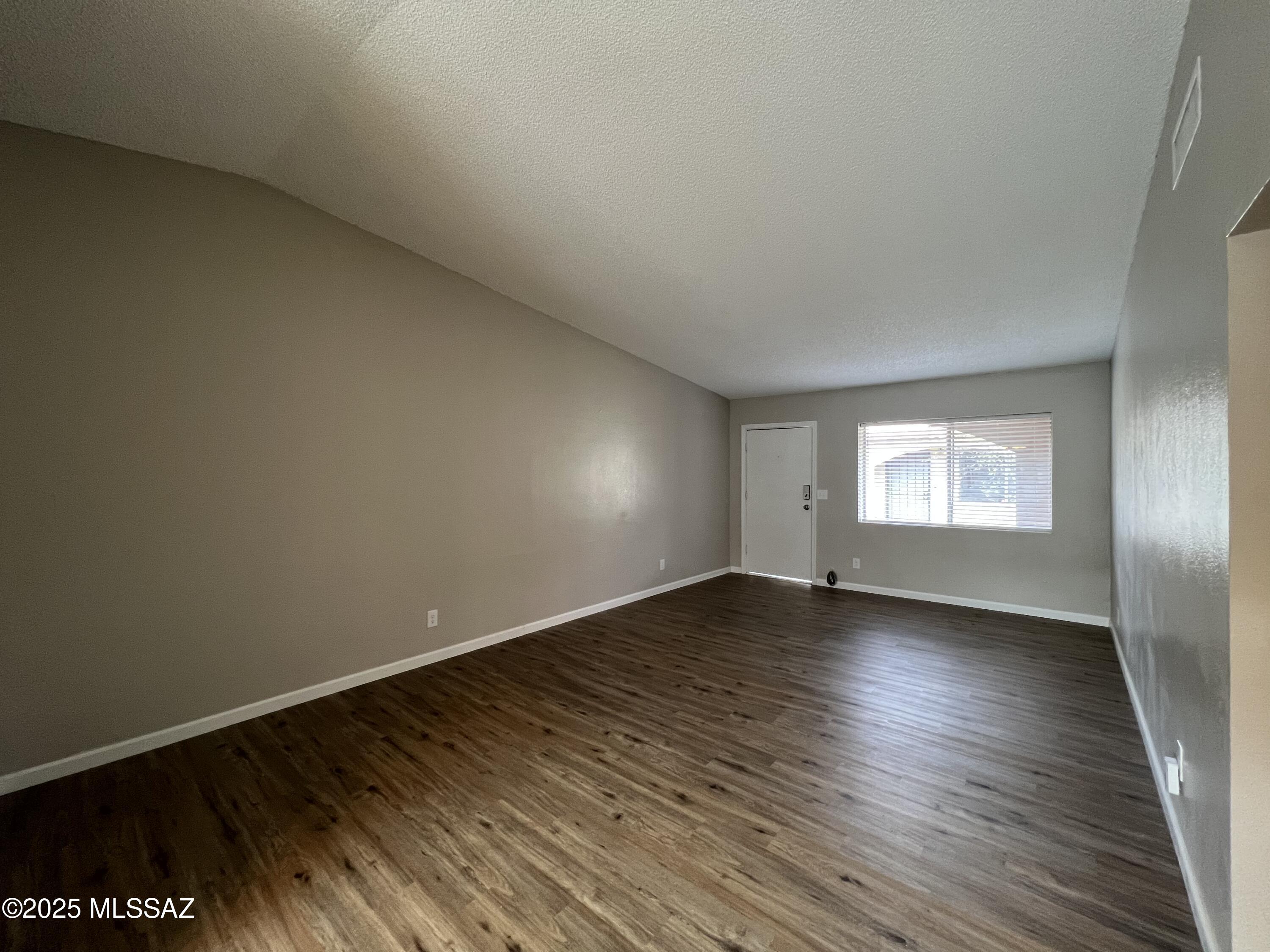 Unsubdivided - Residential Lease