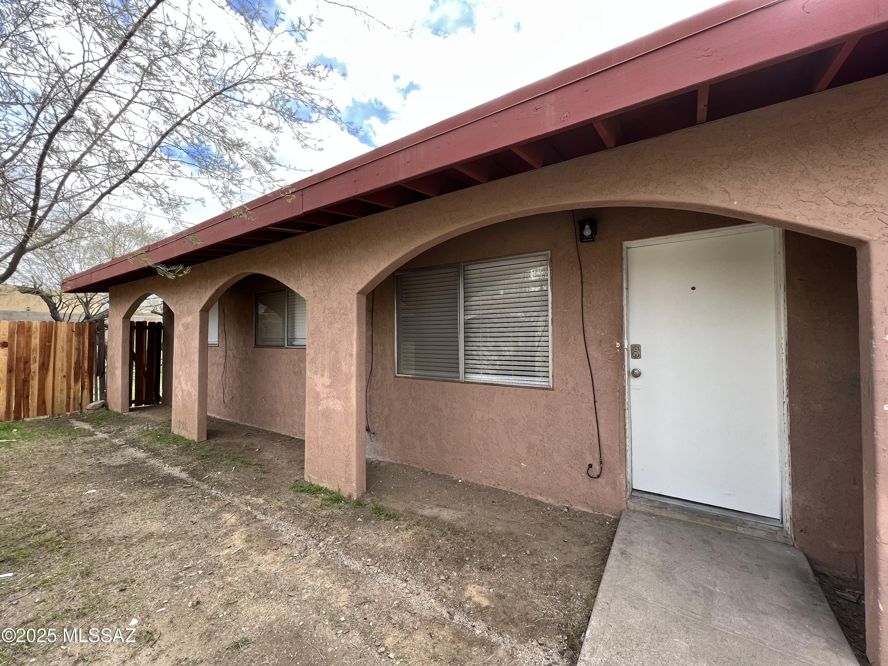 Unsubdivided - Residential Lease