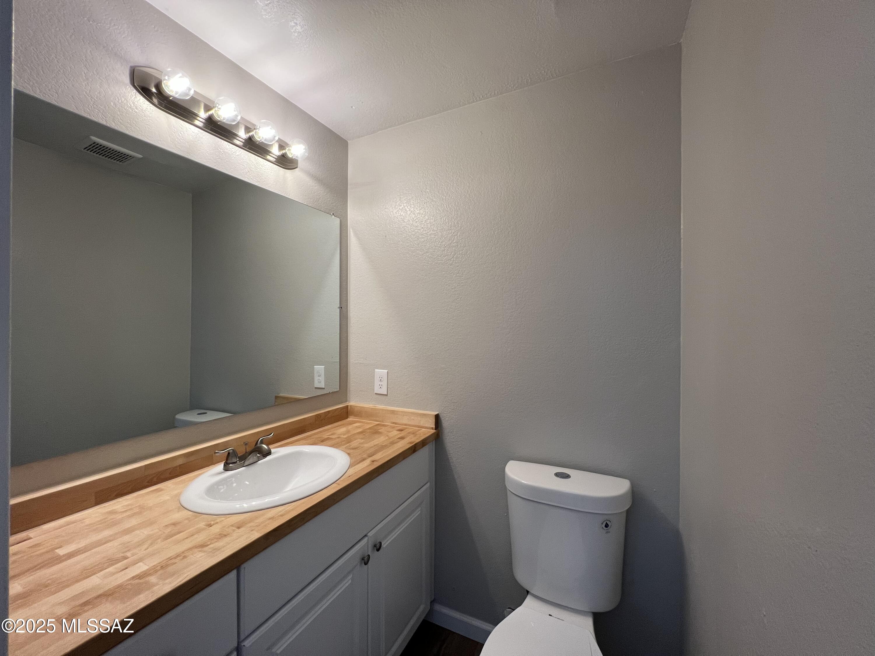 Unsubdivided - Residential Lease