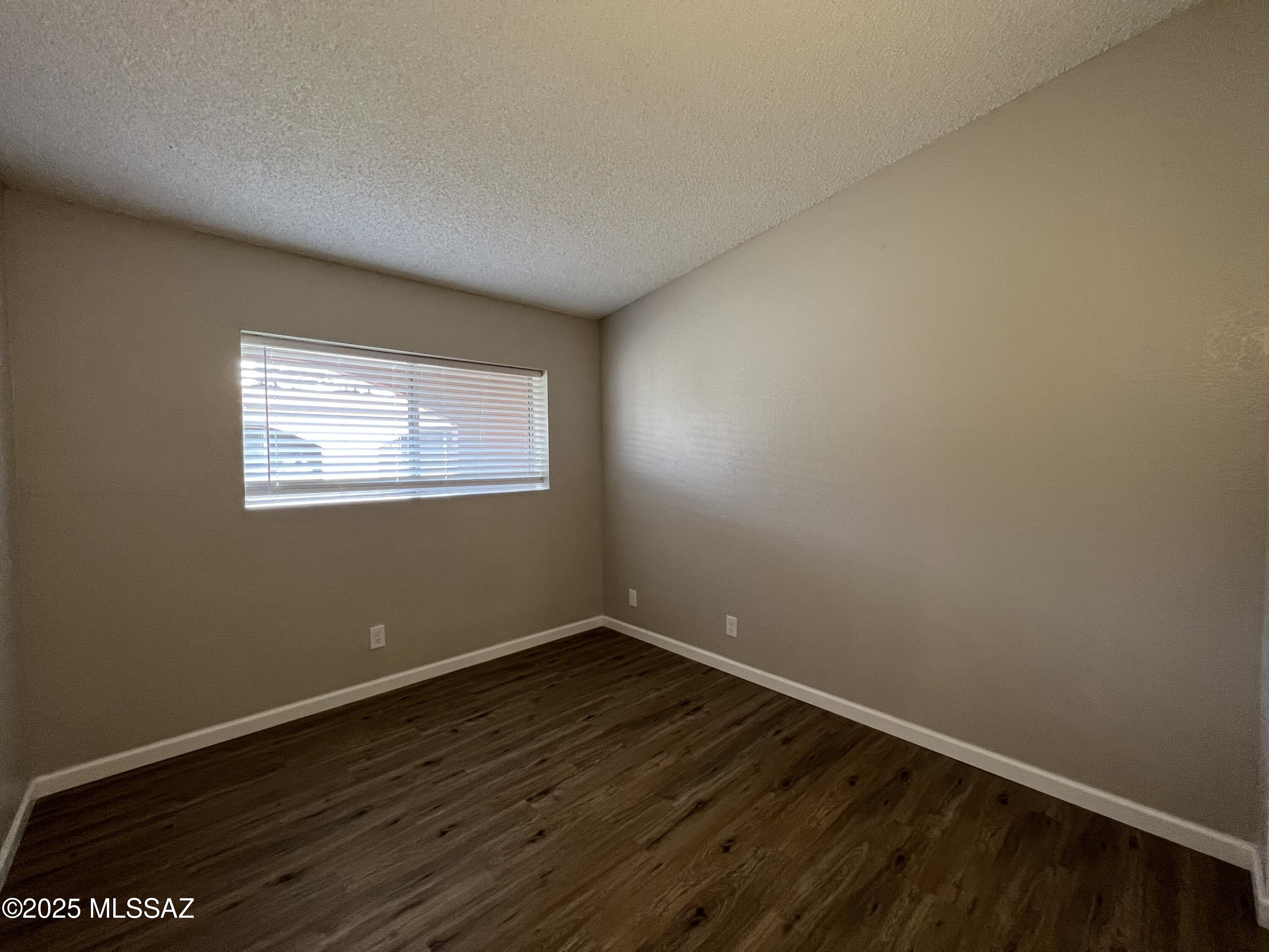 Unsubdivided - Residential Lease
