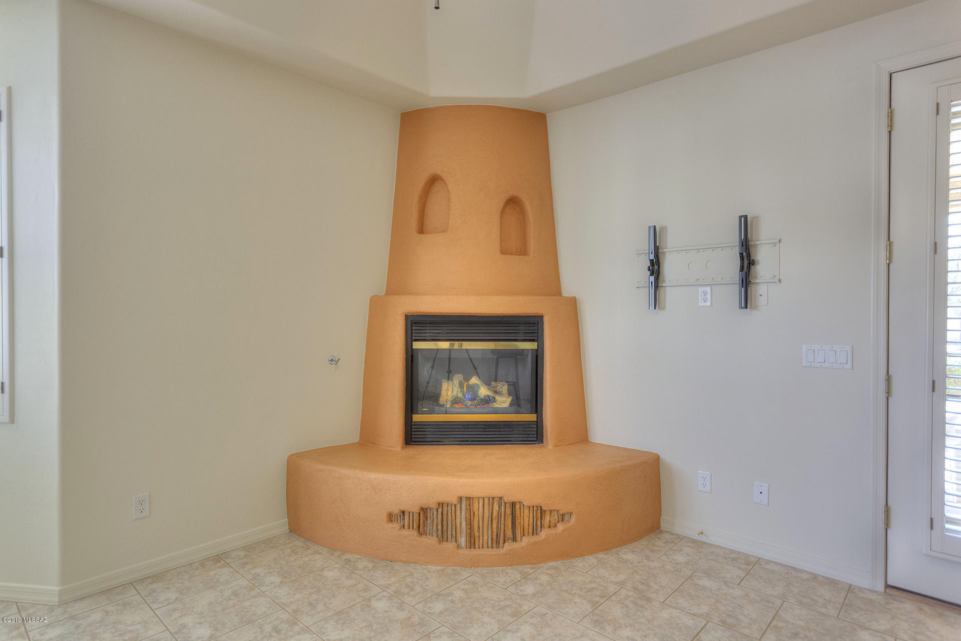 Las Campanas Village (1-111) - Residential