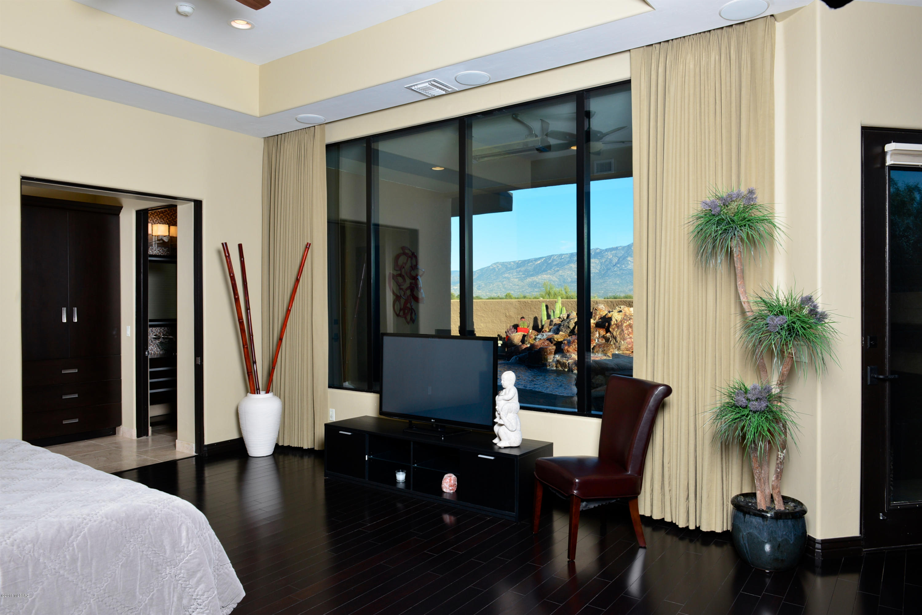 Honey Bee Ridge(The Estates At) - Residential
