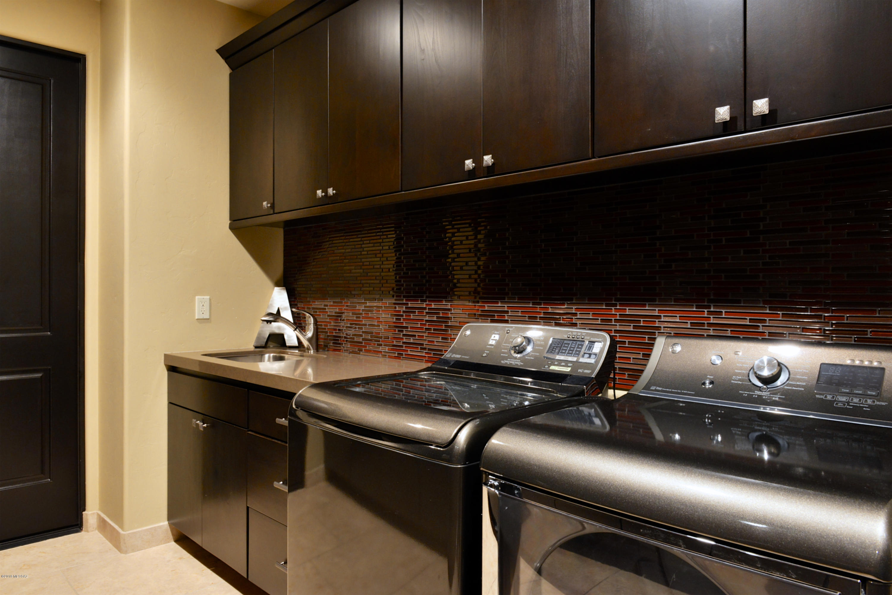 Honey Bee Ridge(The Estates At) - Residential