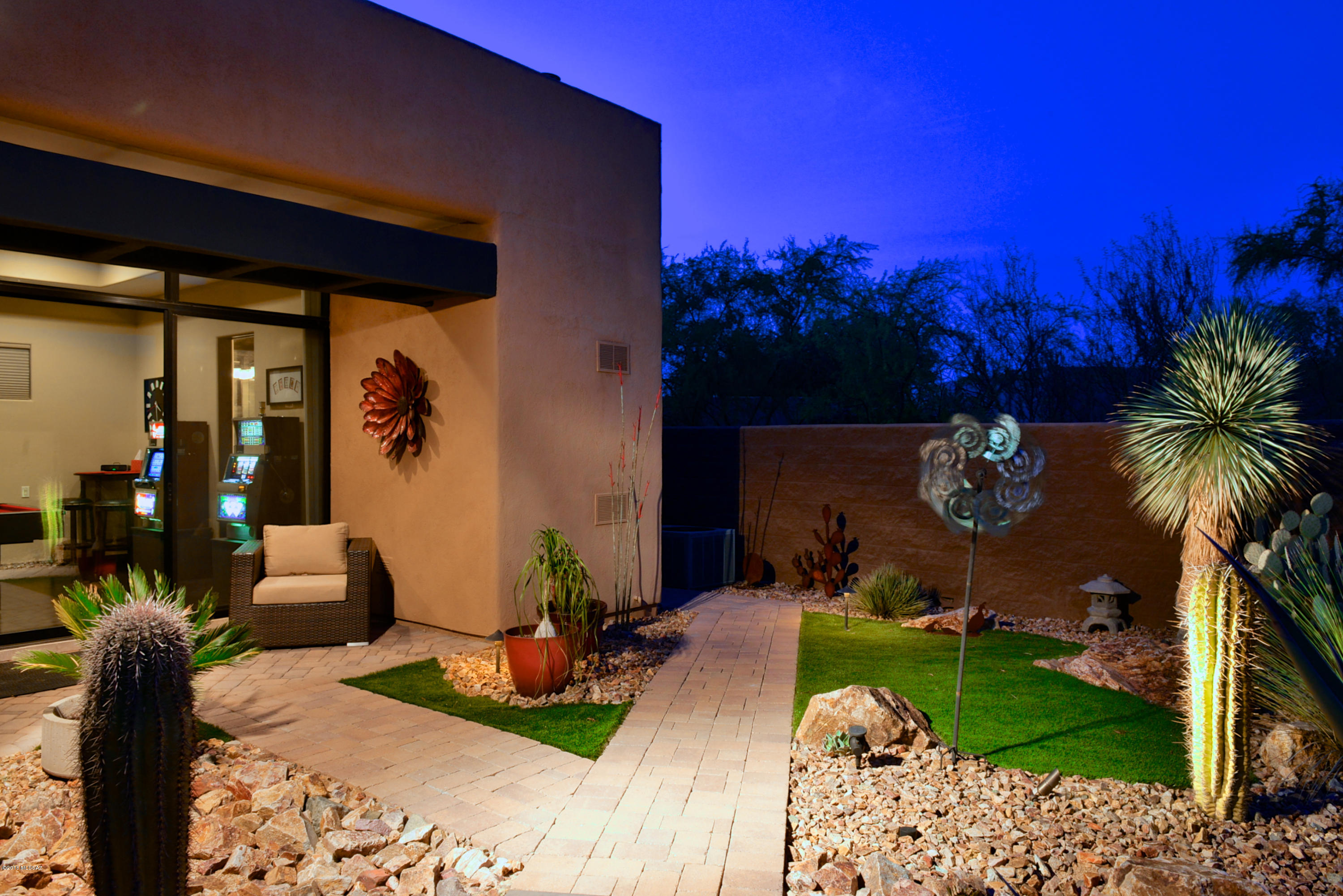 Honey Bee Ridge(The Estates At) - Residential