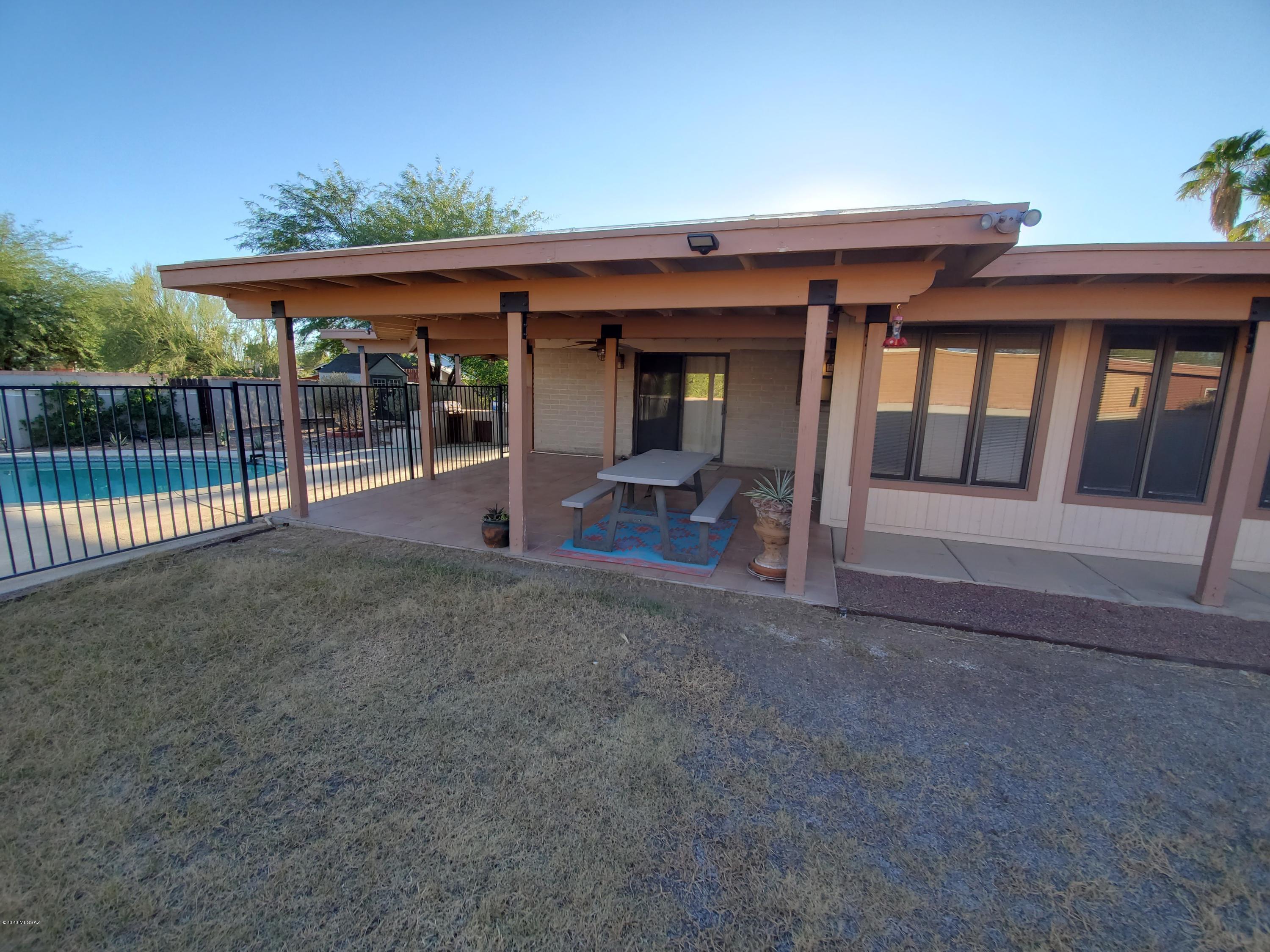 Solano Estates Unit 4 (1-98) - Residential Lease