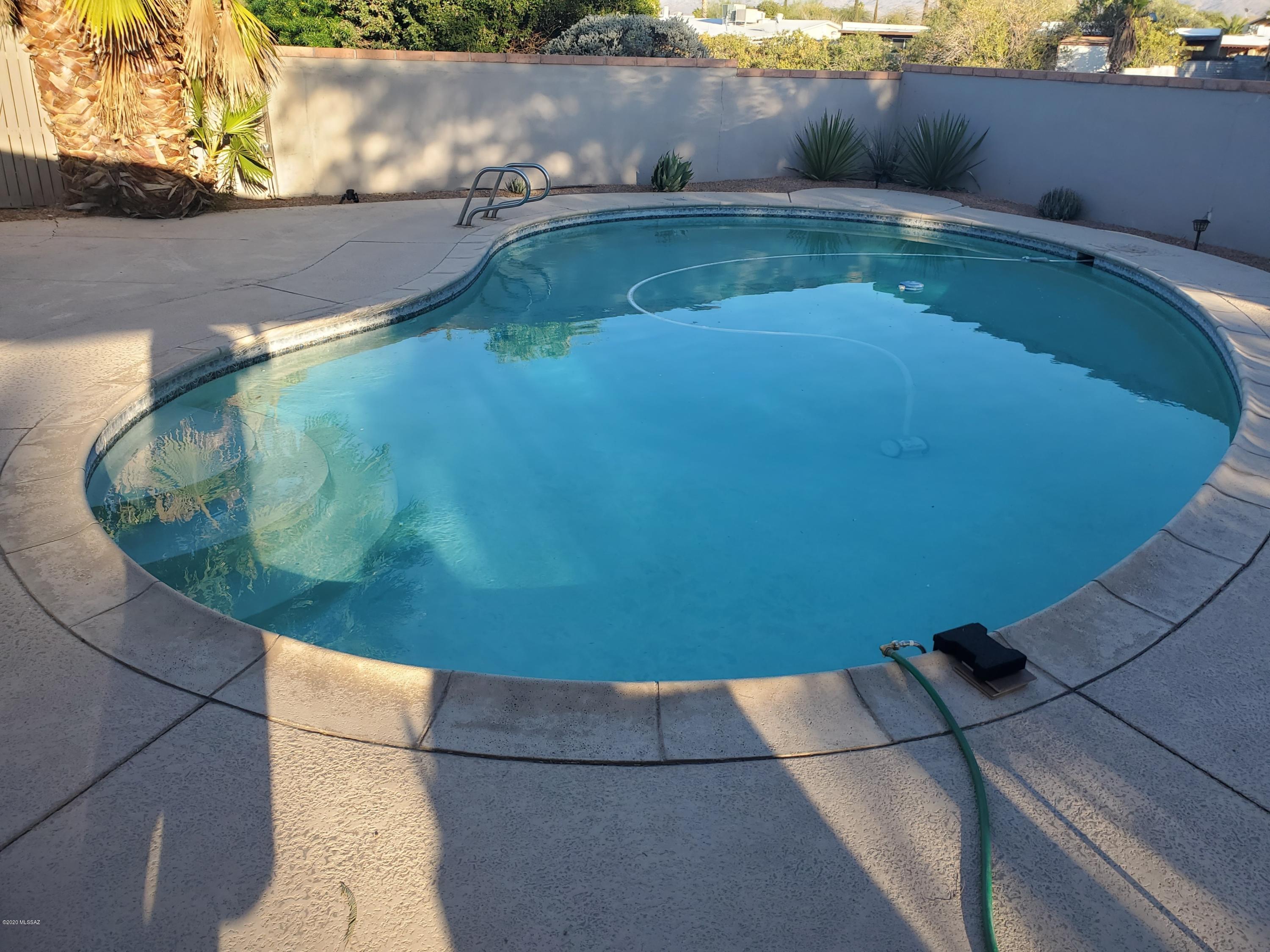 Solano Estates Unit 4 (1-98) - Residential Lease