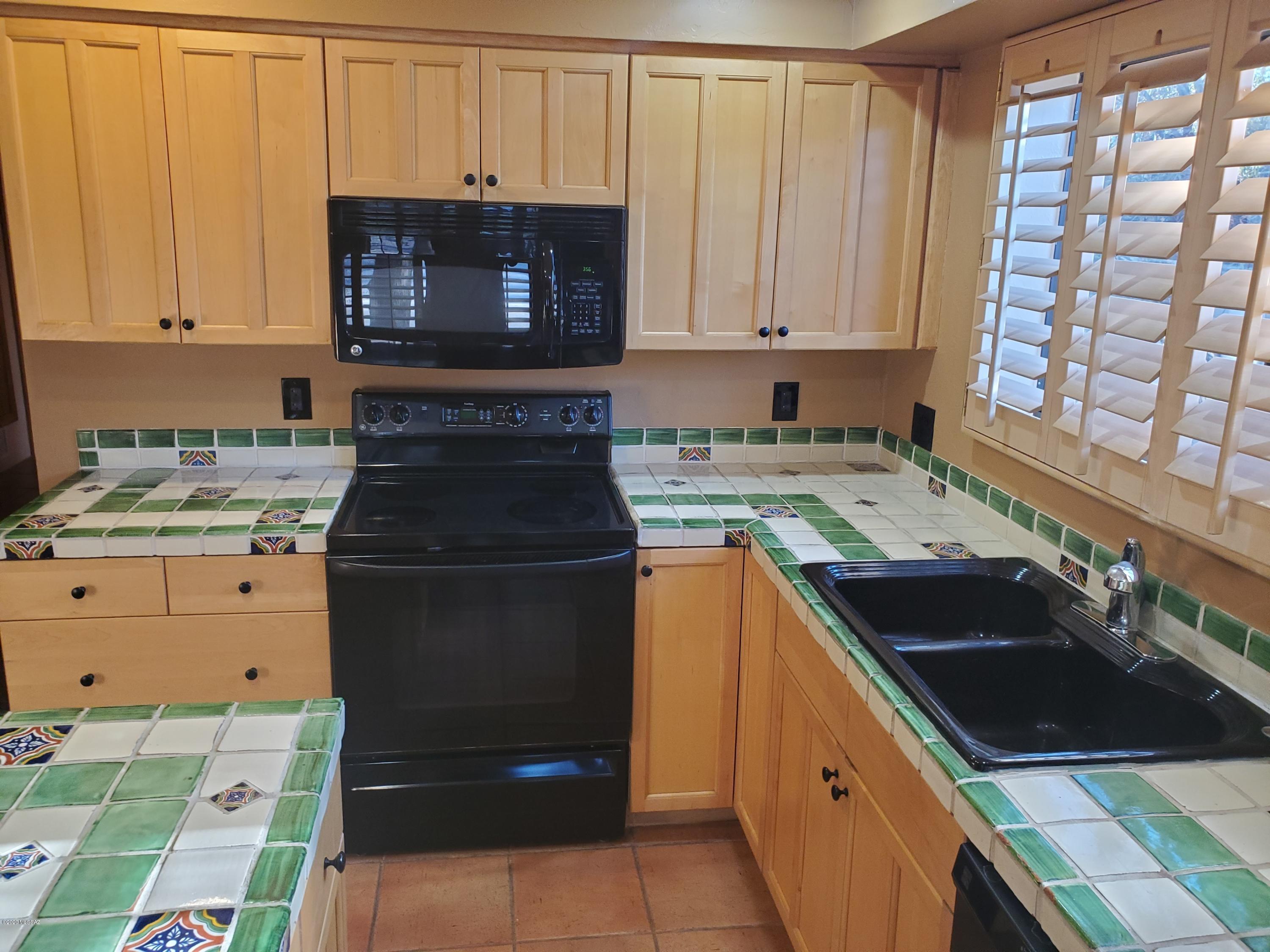Solano Estates Unit 4 (1-98) - Residential Lease