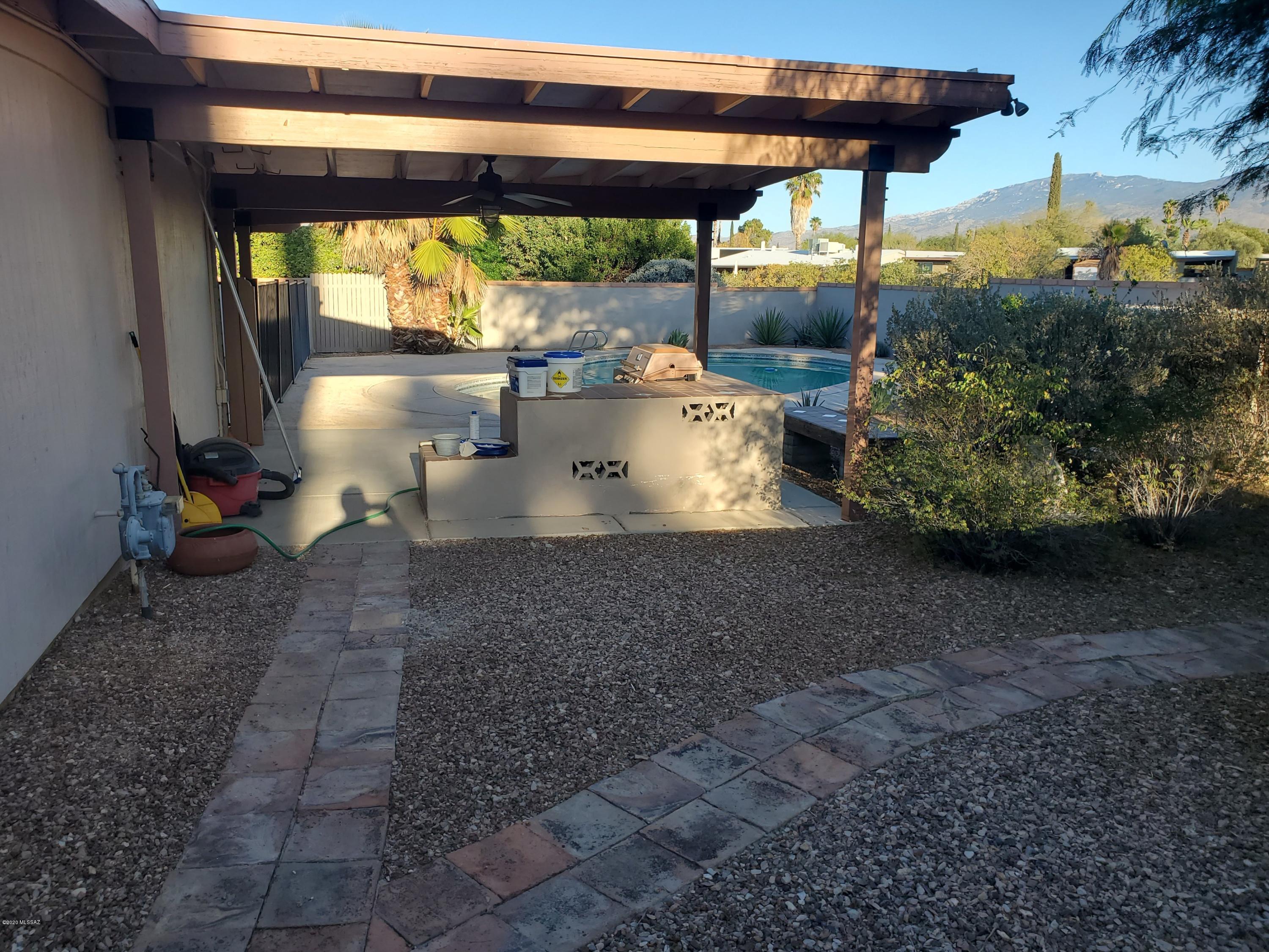 Solano Estates Unit 4 (1-98) - Residential Lease