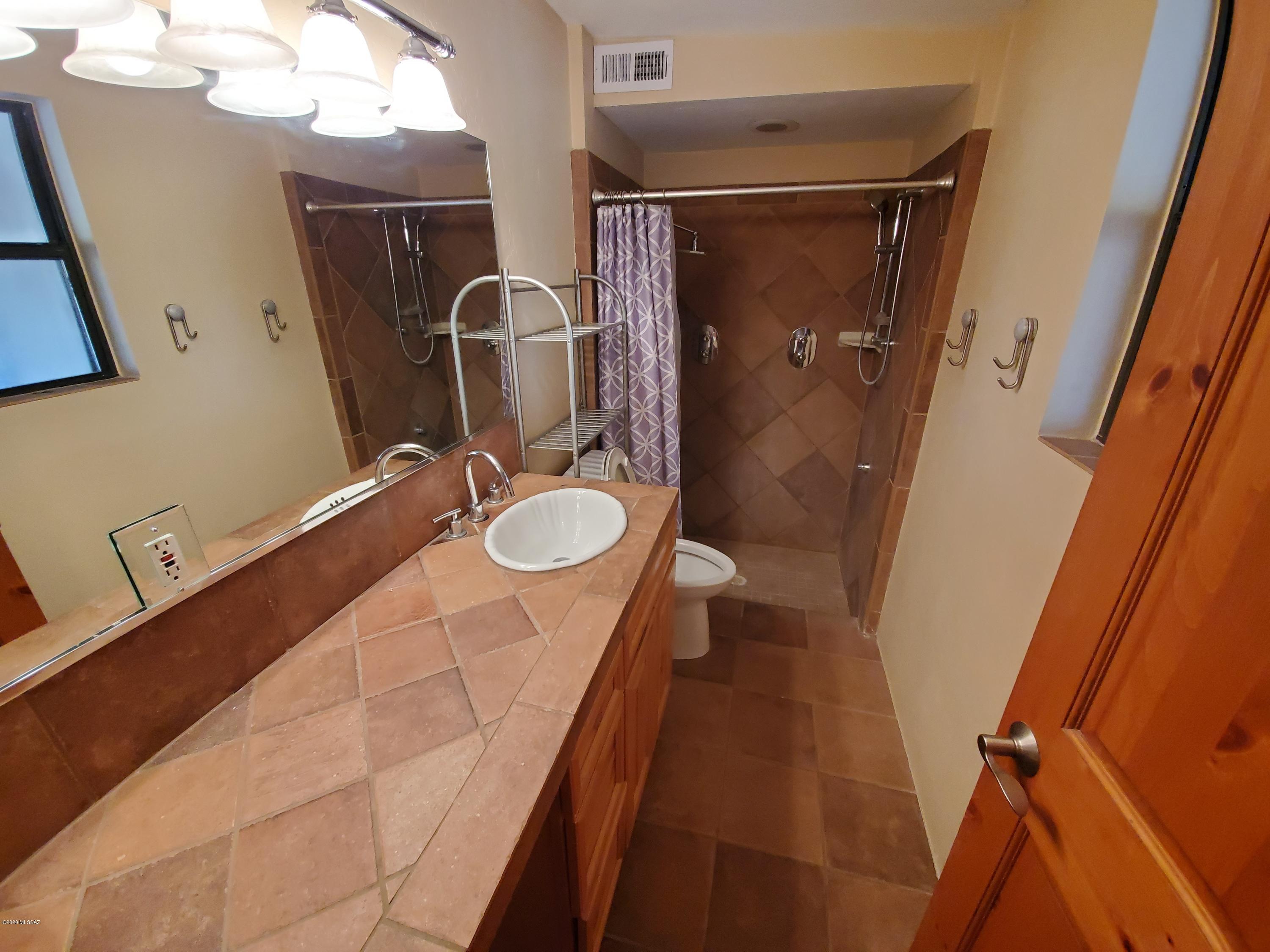 Solano Estates Unit 4 (1-98) - Residential Lease