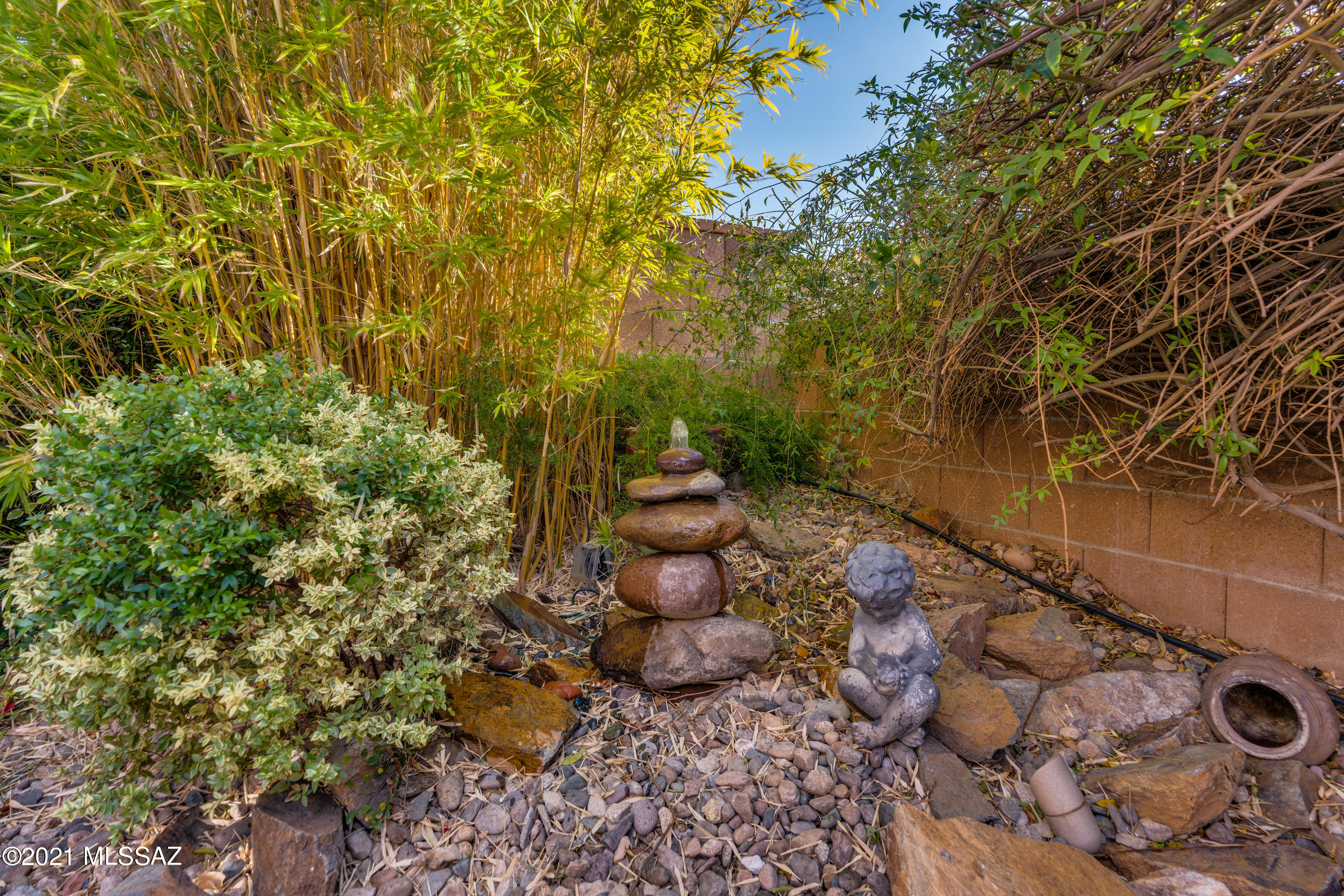 Window Rock At La Reserve - Residential