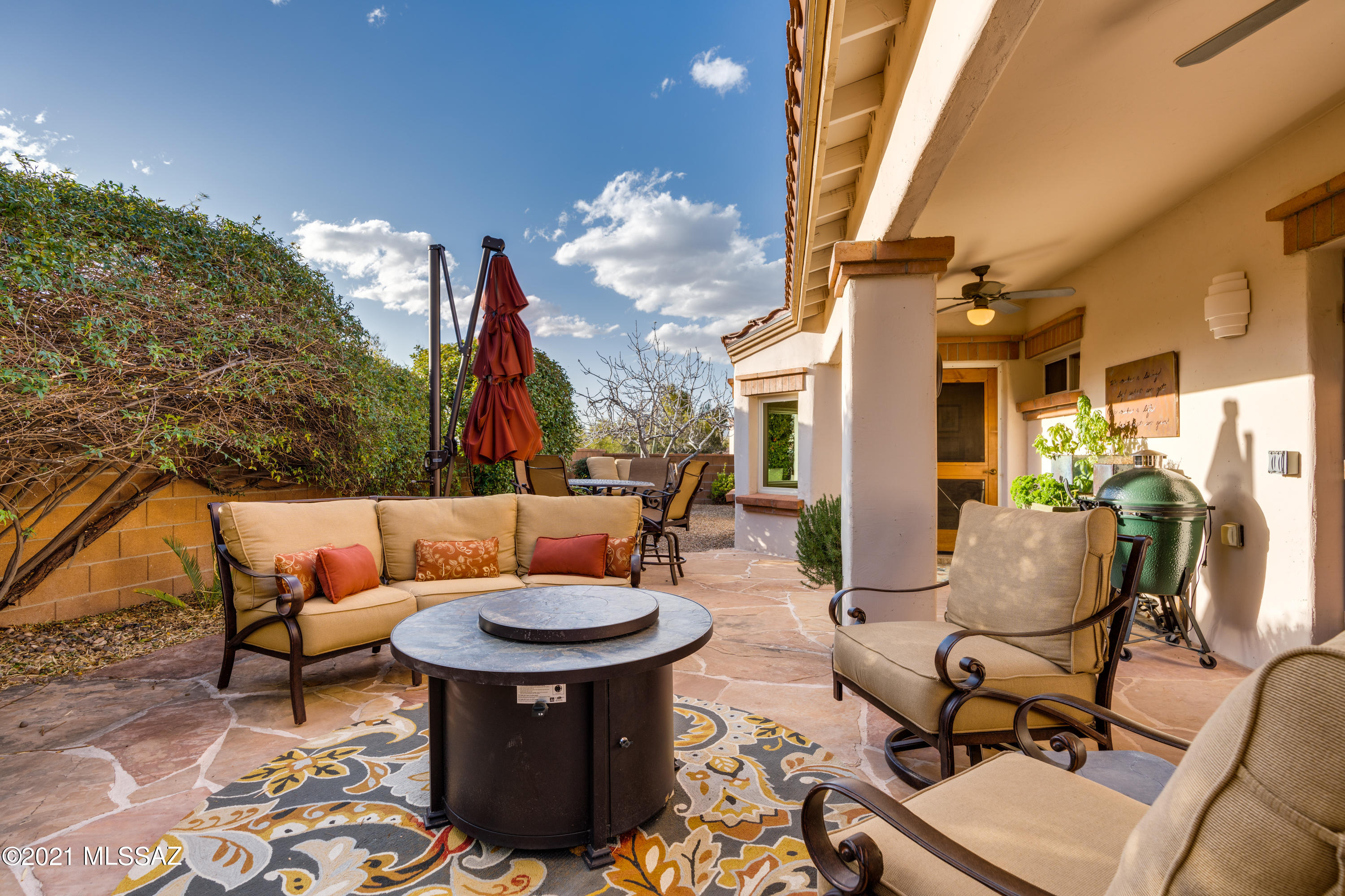 Window Rock At La Reserve - Residential