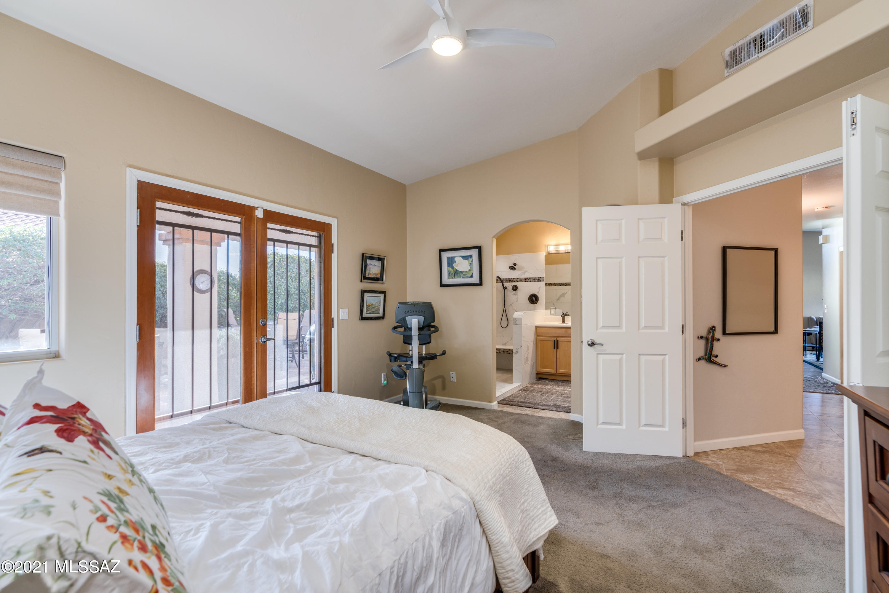 Window Rock At La Reserve - Residential