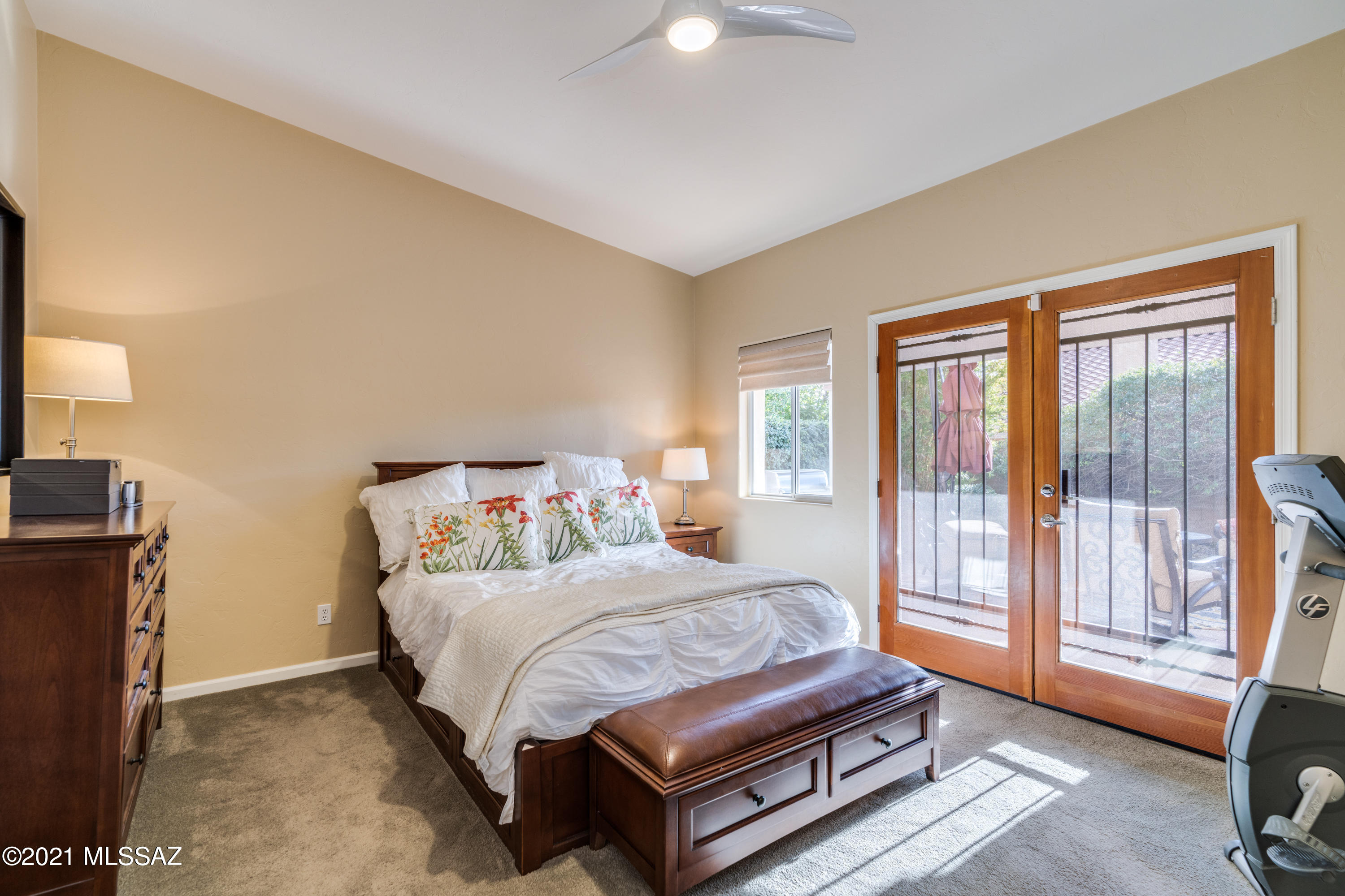 Window Rock At La Reserve - Residential