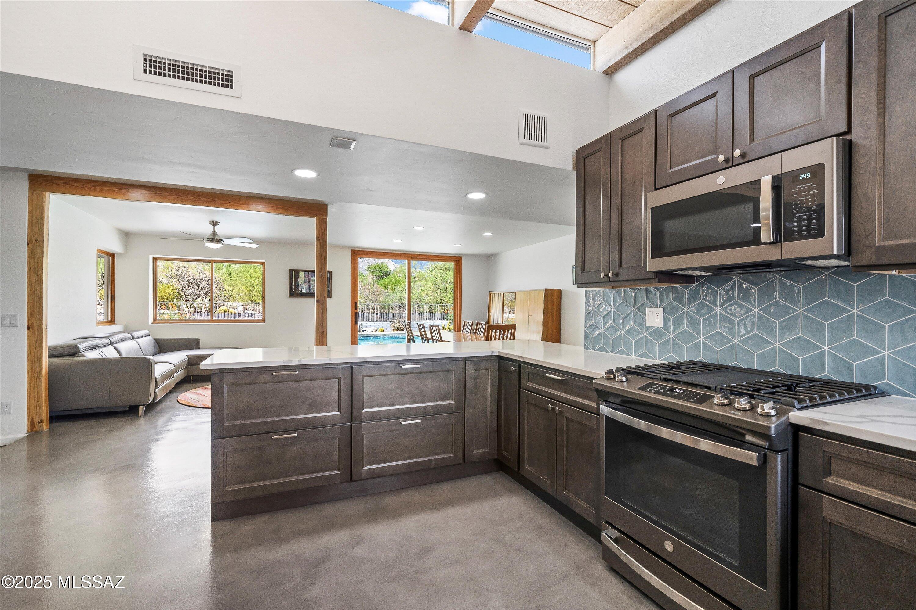 Heatherwood Hills (73-277) - Residential