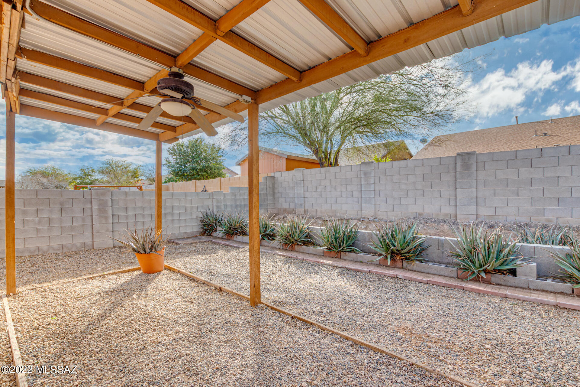 Tres Pueblos - Residential