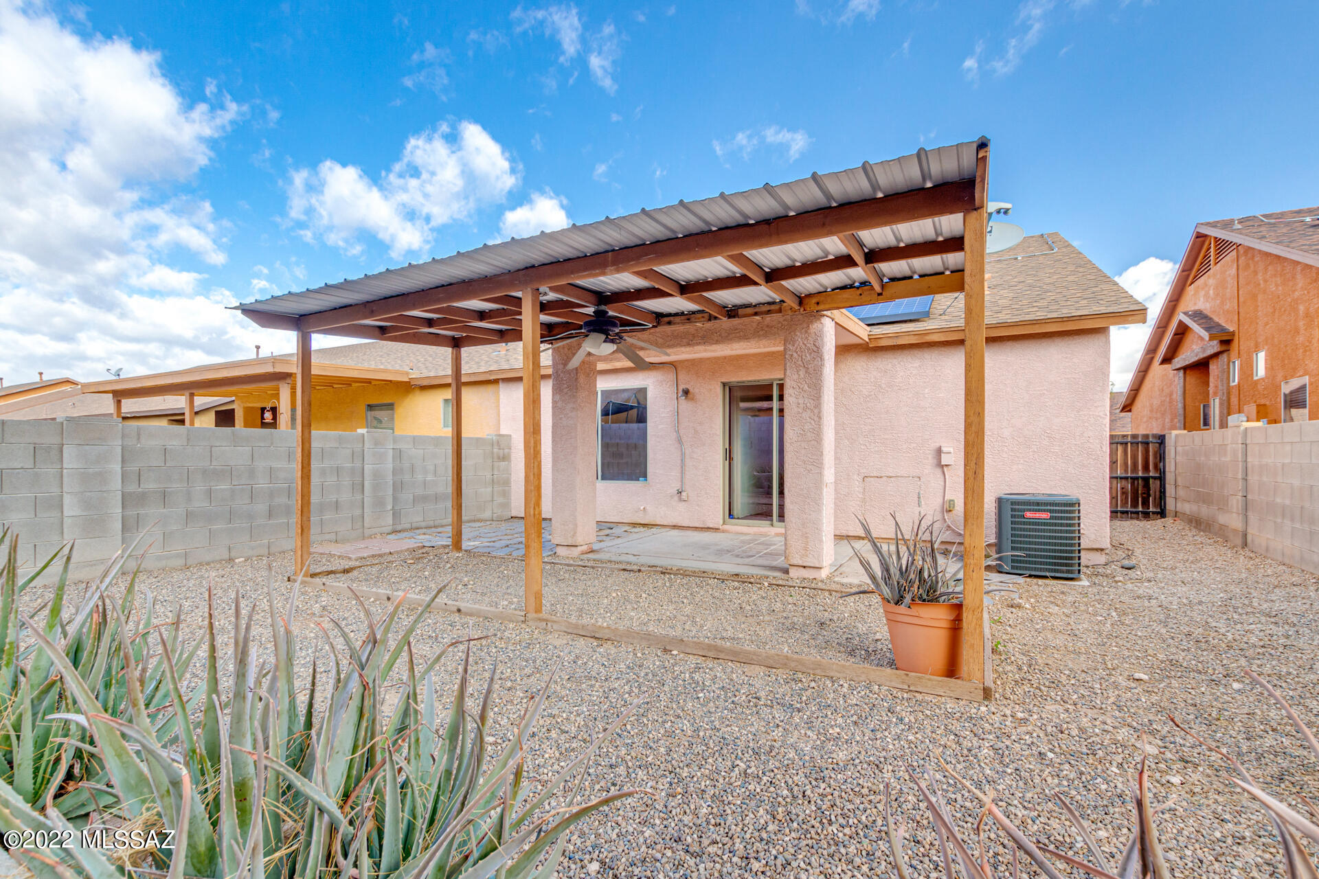 Tres Pueblos - Residential