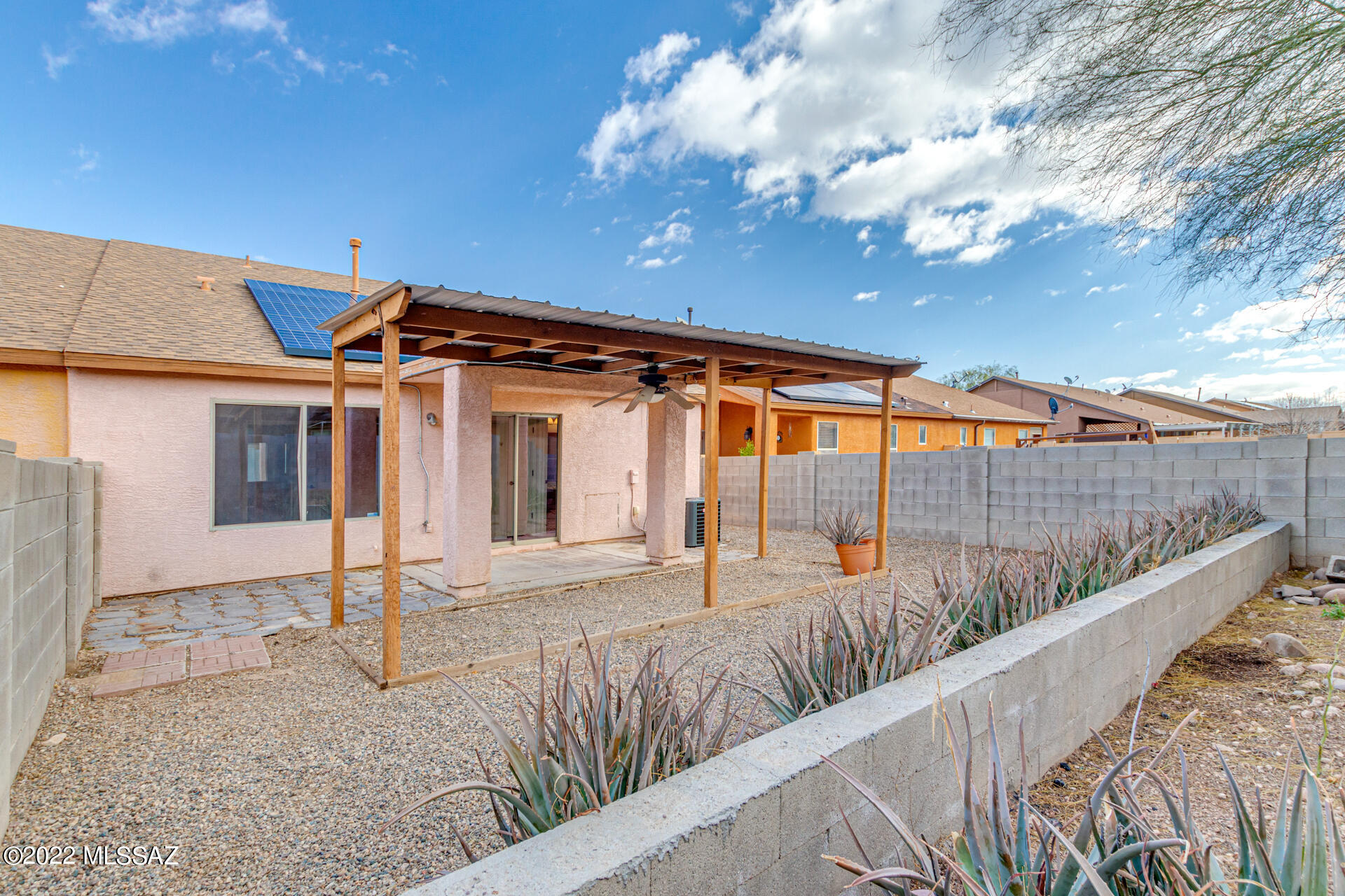 Tres Pueblos - Residential