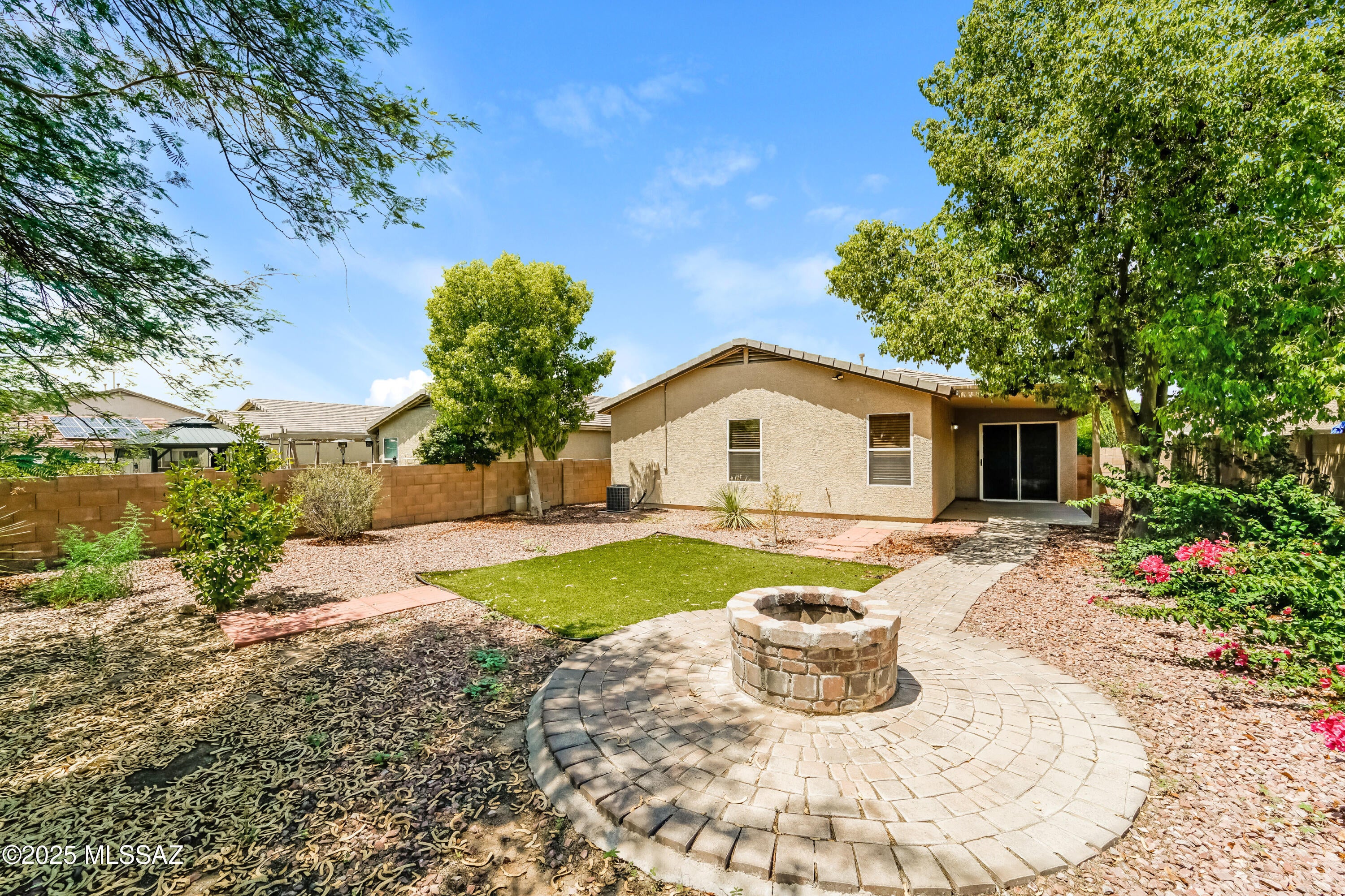 ** All Atlas Real Estate residents are enrolled in the Resident Benefits Package (RBP) at a monthly rate of $60/month with a one-time utility set-up fee of $30. Fee includes Renters Insurance, HVAC air filter delivery (for applicable properties), utility concierge service making utility connection a breeze during your move-in, our best-in-class resident rewards program, and much more! More details upon application. **
Pet Policy: (Pet screening application required) Pets accepted! $300 one time pet fee (per pet) is due at the time of move in. As low as $35 monthly pet rent (per pet).