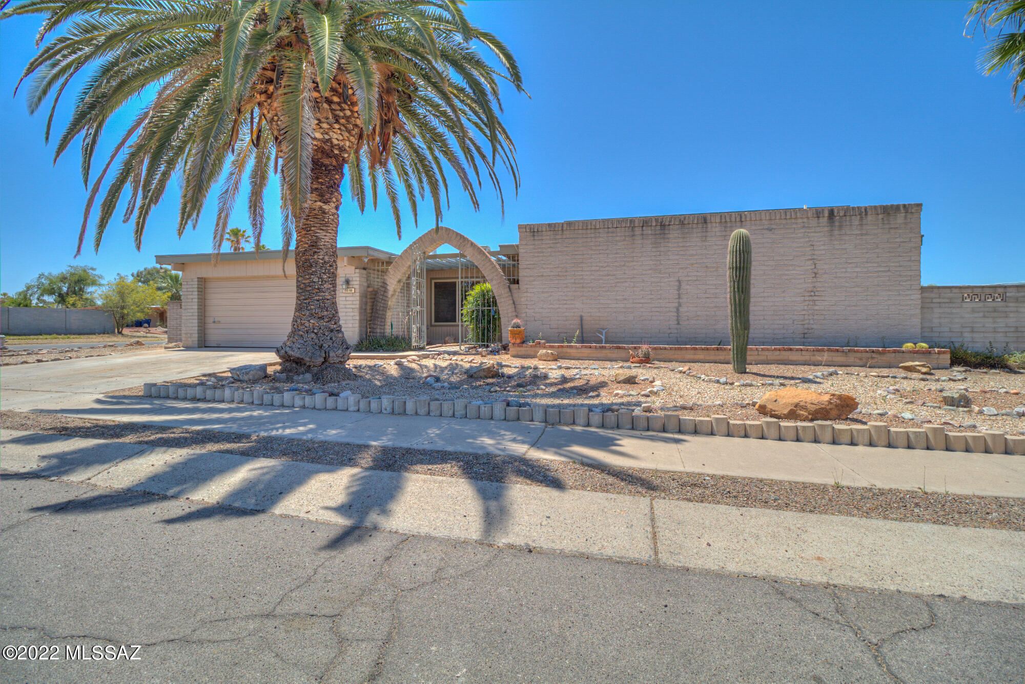 LARGE CORNER lot, 1956 sq ft single story home equipped with a sparkling pool,  4 bedrooms, 2
baths, plus family room. Solar to convey and all the upgrades! Tile throughout, minus the master.
Dual pane windows, Ducts upgraded with Solar install, ceiling fans in every room, no HOA, and room
to grow! This NORTH/SOUTH FACING slump block home has it all! The backyard is equipped with that
sparkling pool, a pool slide,  a fire pit and plenty of room for a small RV or trailer or what ever
your imagination desires! Charter school around the corner along with popular workout facility,
shopping, restaurants and more. Don't miss this opportunity to own a home with so much to offer!
owner/agent