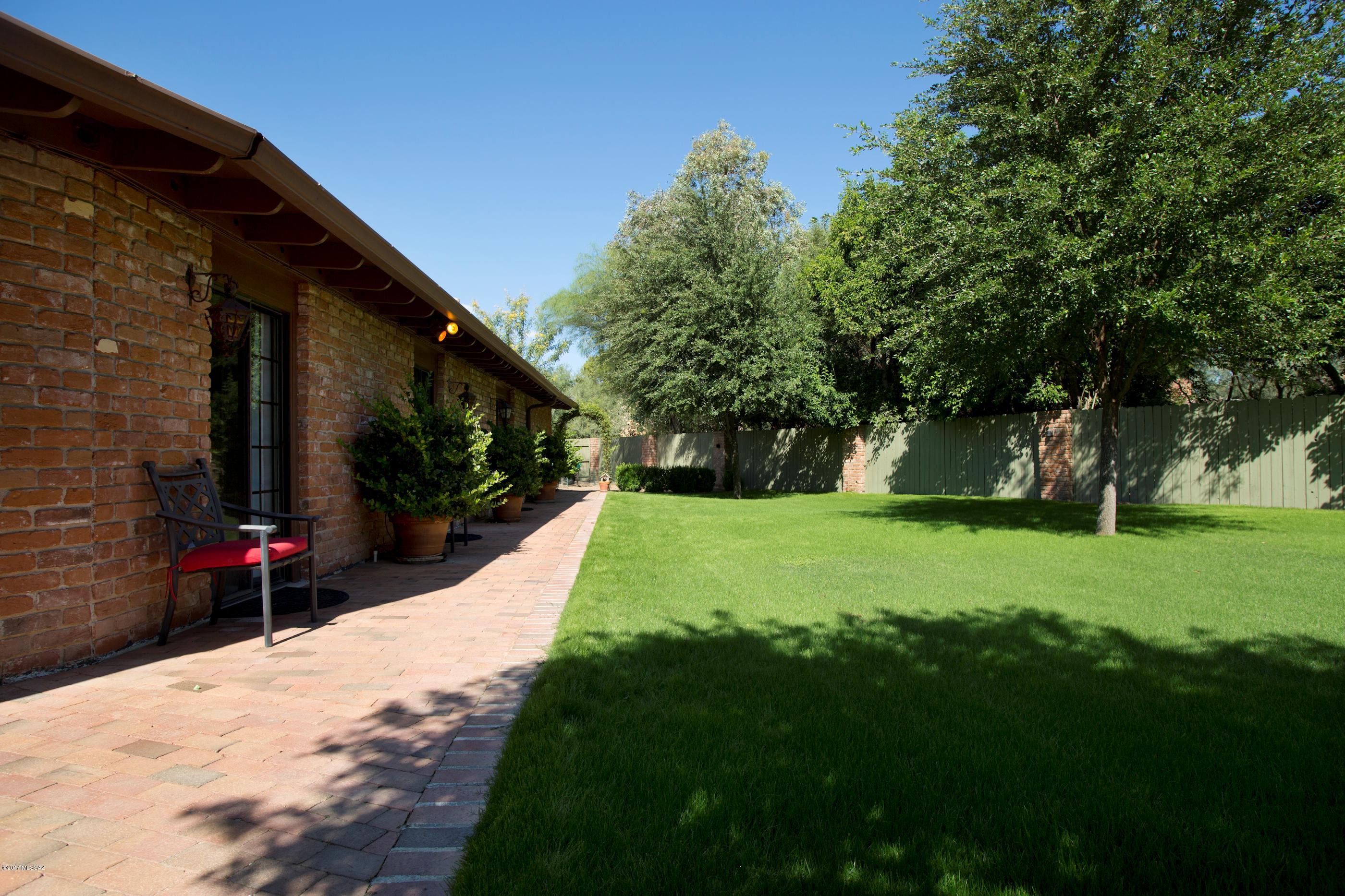 Country Club Estates NO. 1 - Residential