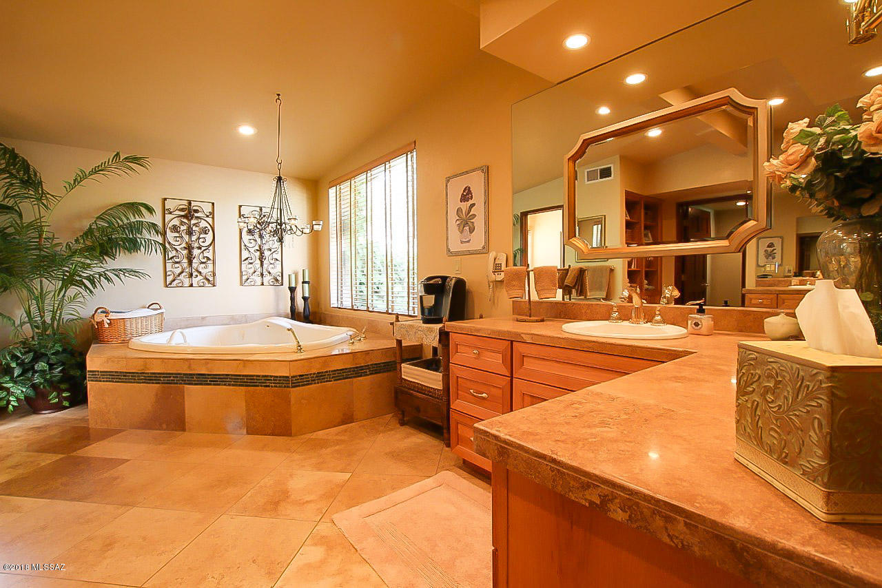 Country Club Estates NO. 1 - Residential