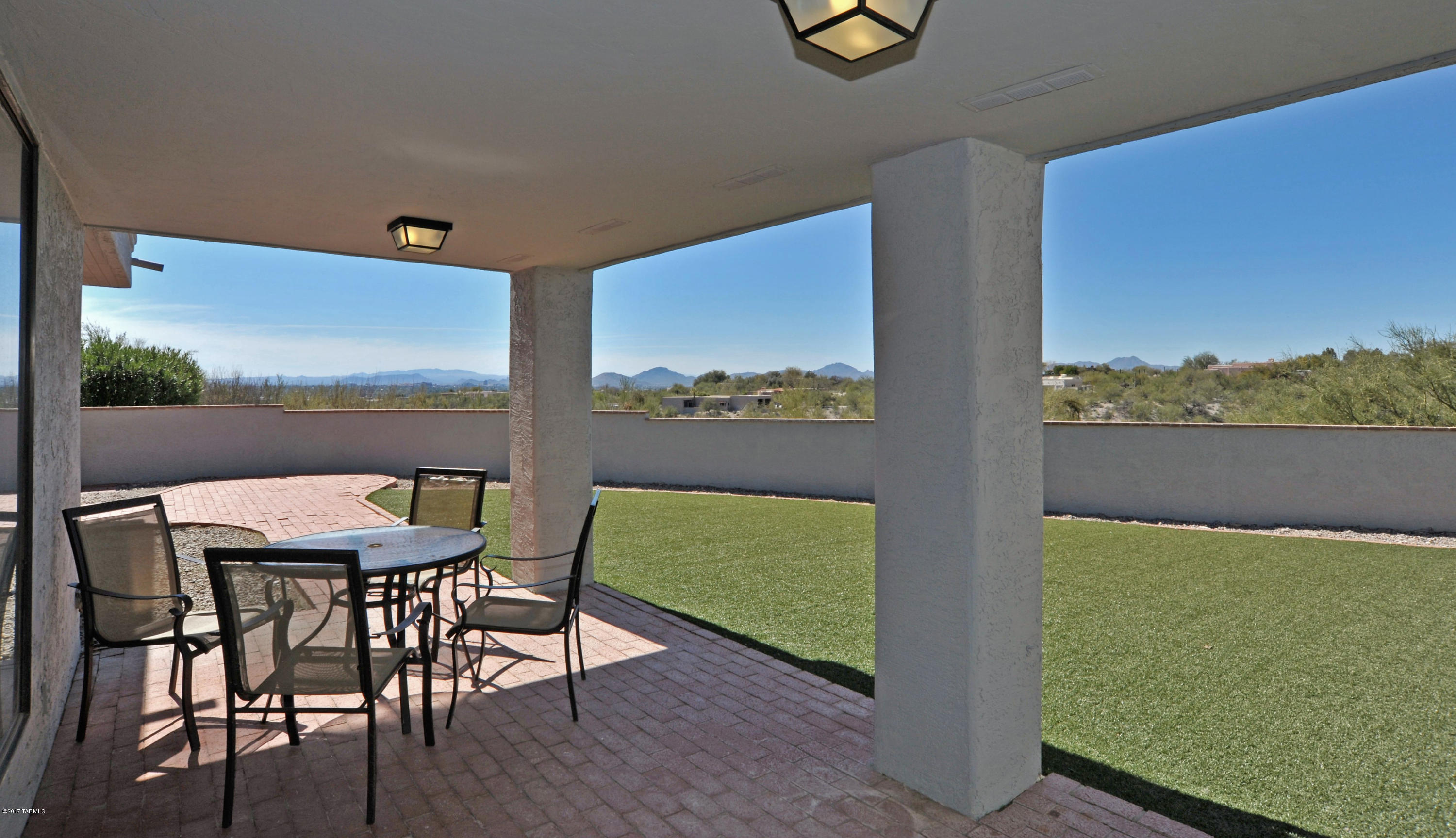 Las Alturas (1-167) - Residential