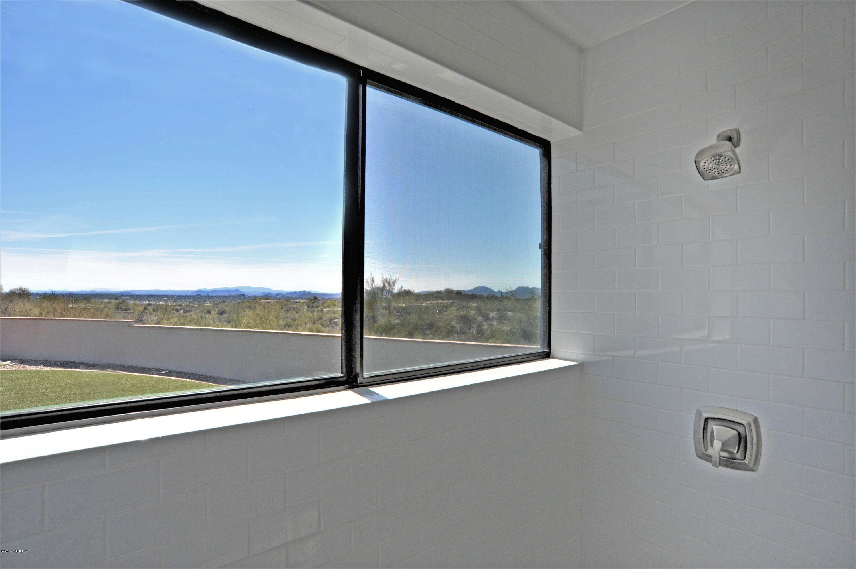 Las Alturas (1-167) - Residential