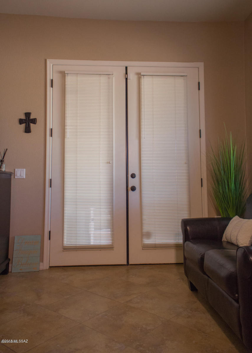 Rancho Del Lago (466-540) - Residential Lease