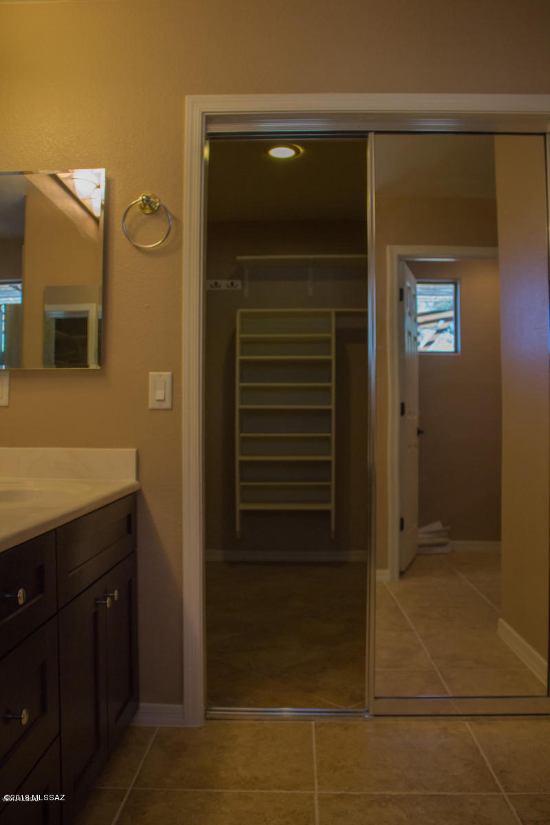 Rancho Del Lago (466-540) - Residential Lease