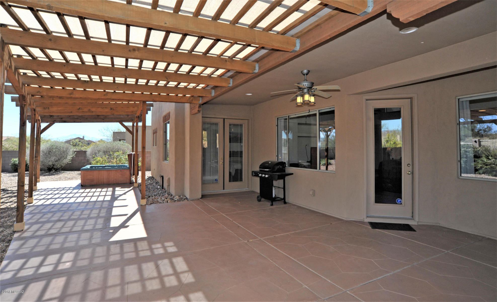Rancho Del Lago (466-540) - Residential Lease