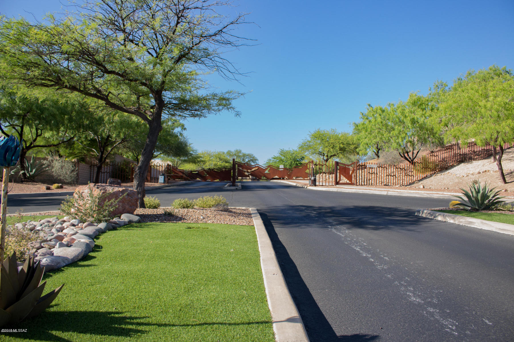 Rancho Del Lago (466-540) - Residential Lease